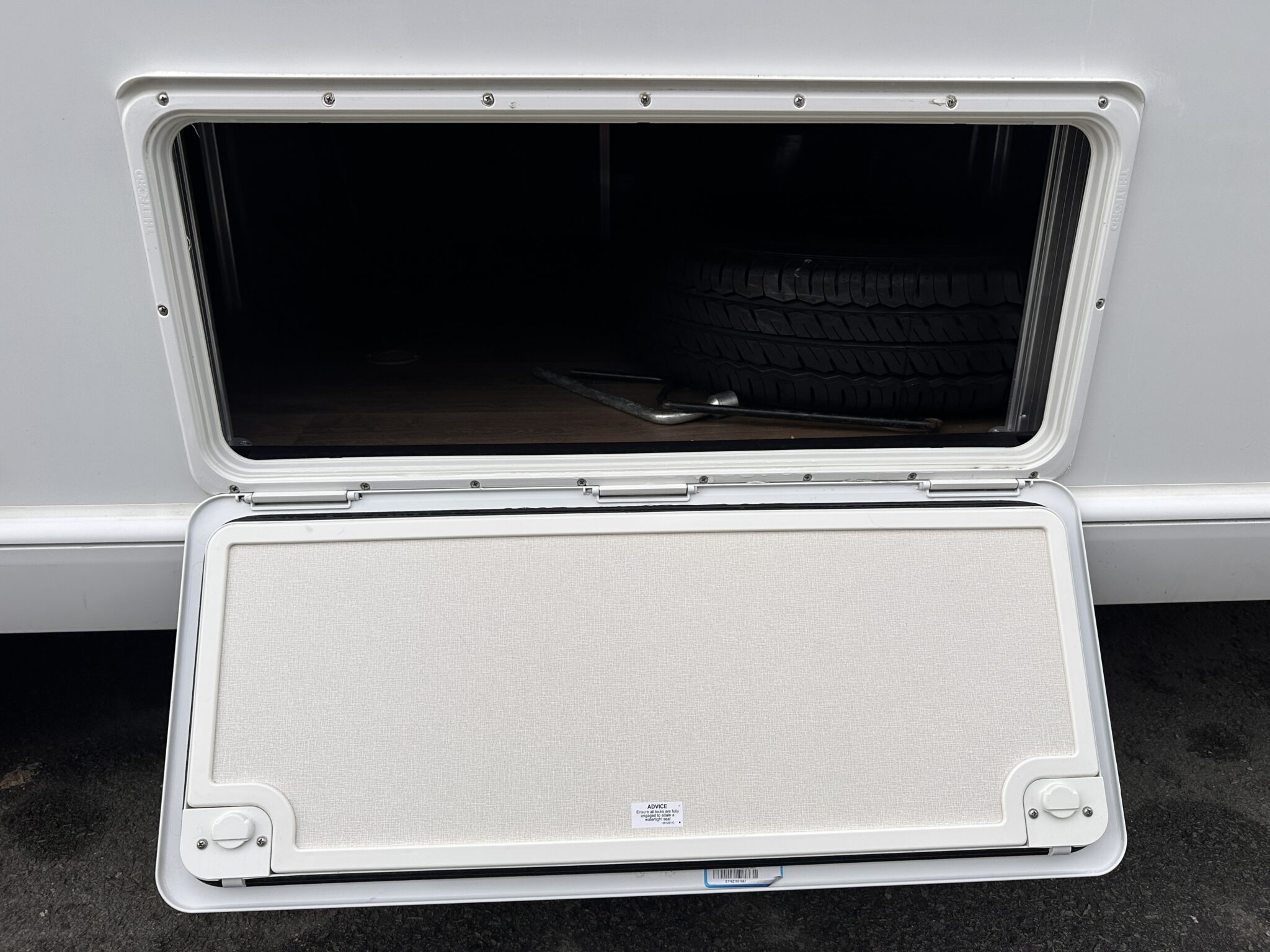 Swift Sunrise 580 - 2022 Caravan - Image 22