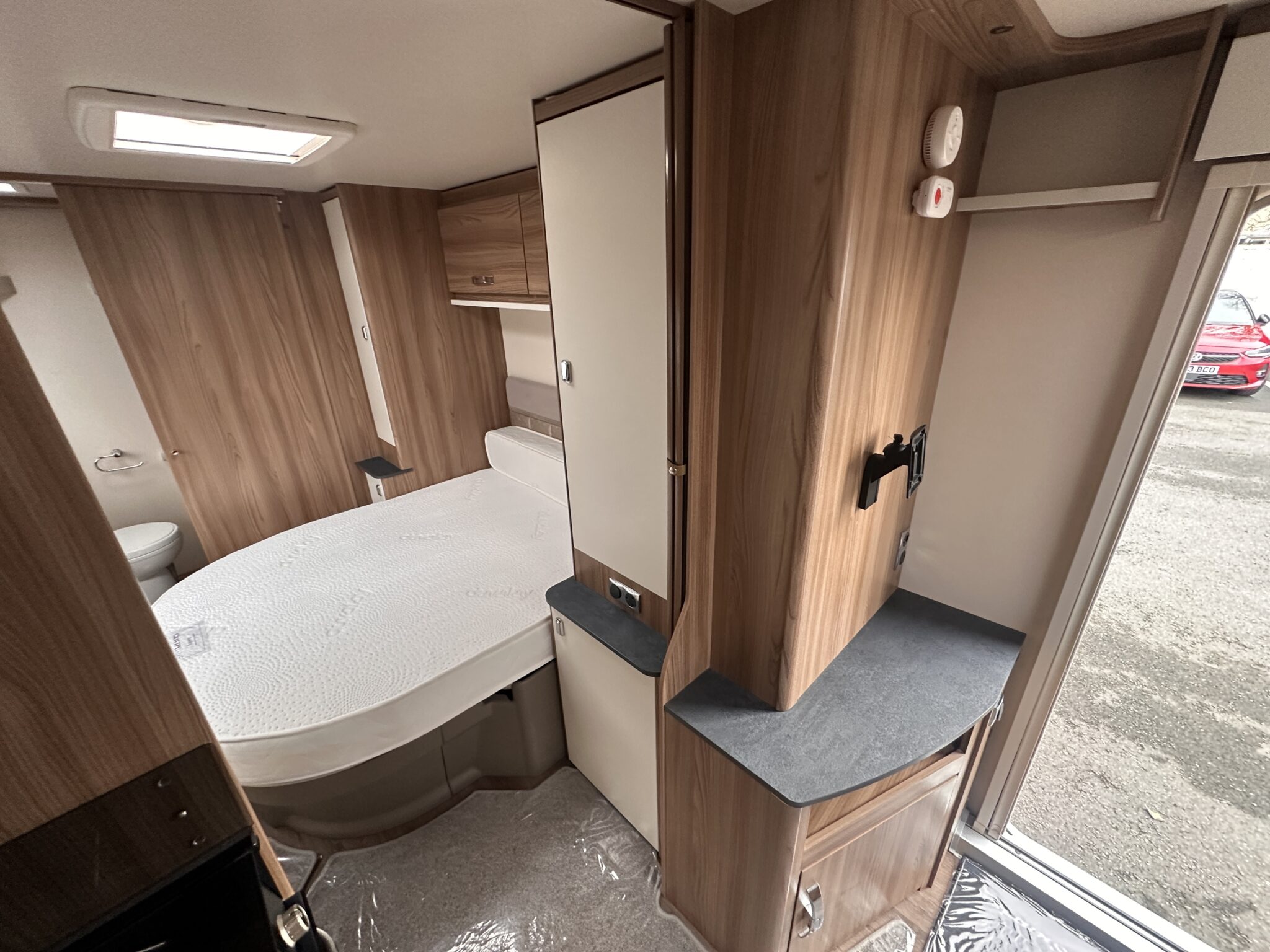 Swift Sunrise 580 - 2022 Caravan - Image 26