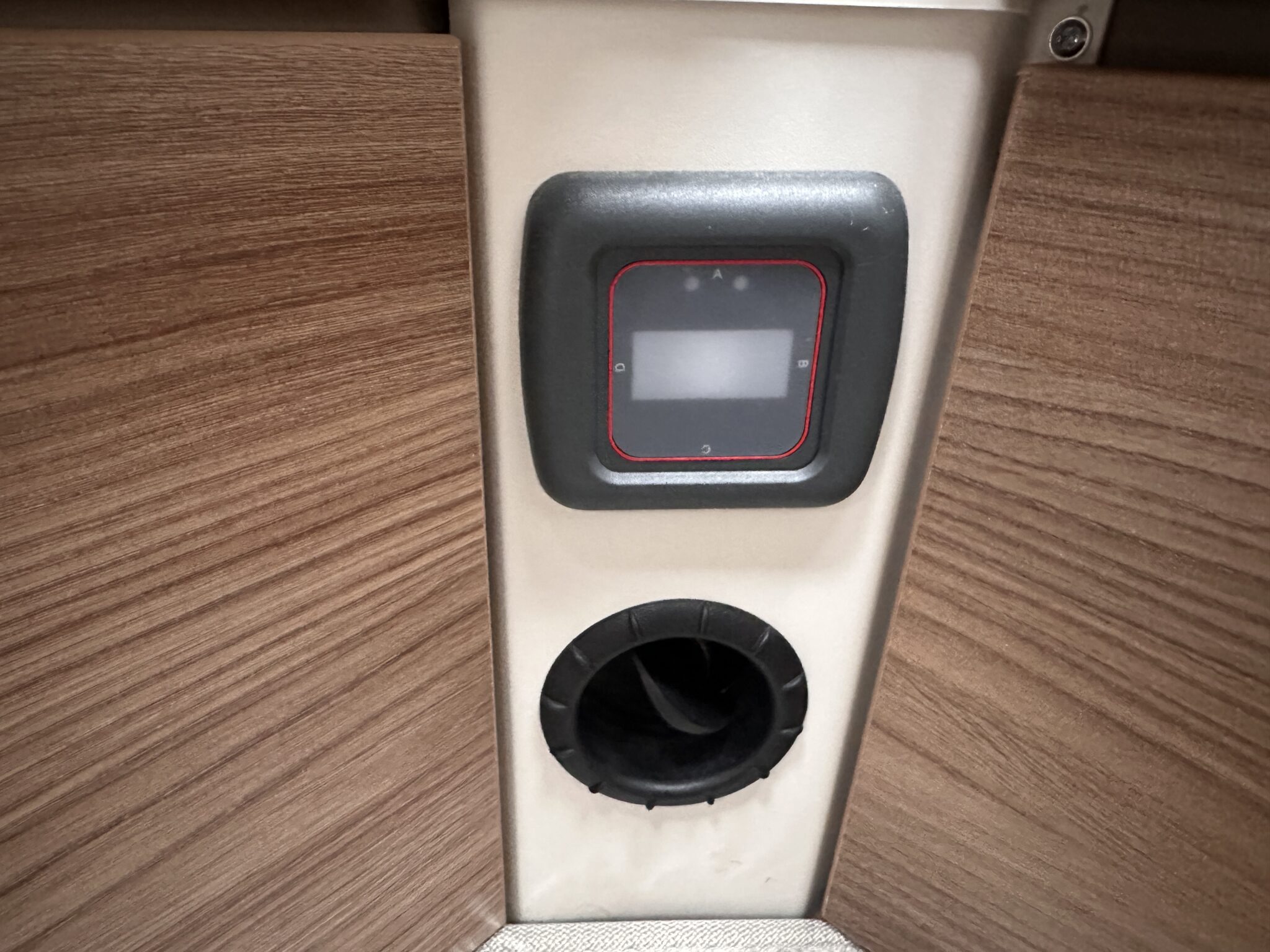 Swift Sunrise 580 - 2022 Caravan - Image 43