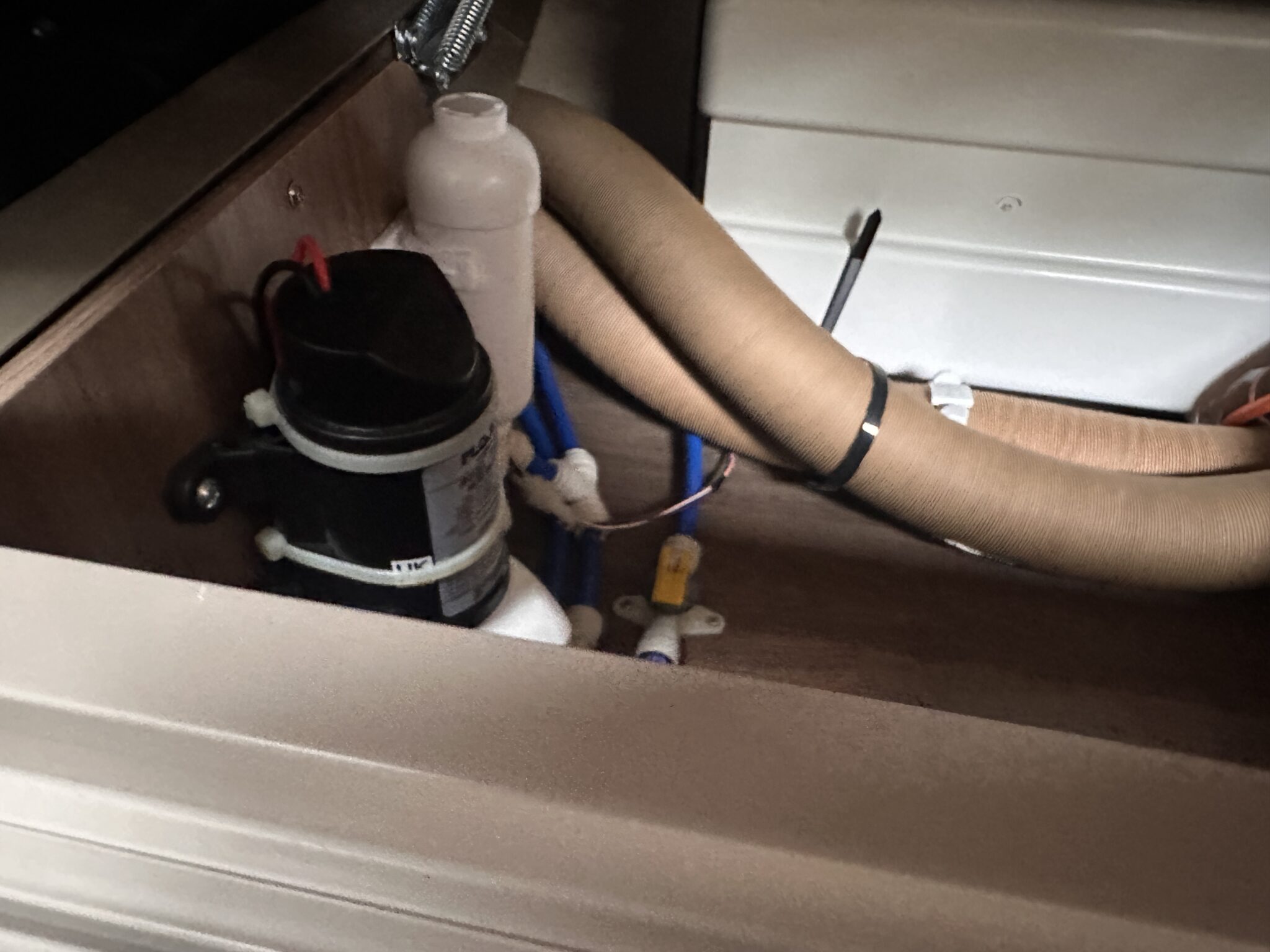 Swift Sunrise 580 - 2022 Caravan - Image 50