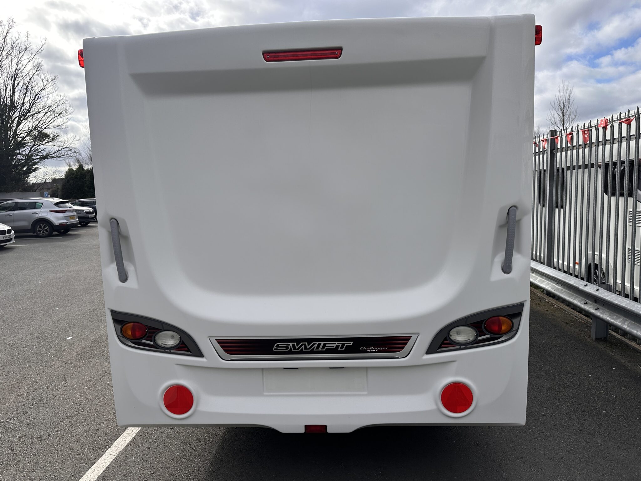 Swift Challenger Sport 554 - 2015 Caravan - Image 5
