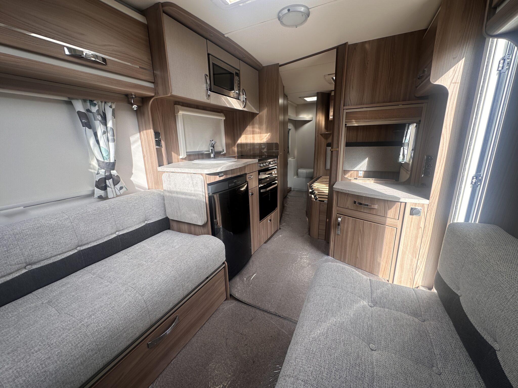 Swift Challenger Sport 554 - 2015 Caravan - Image 33
