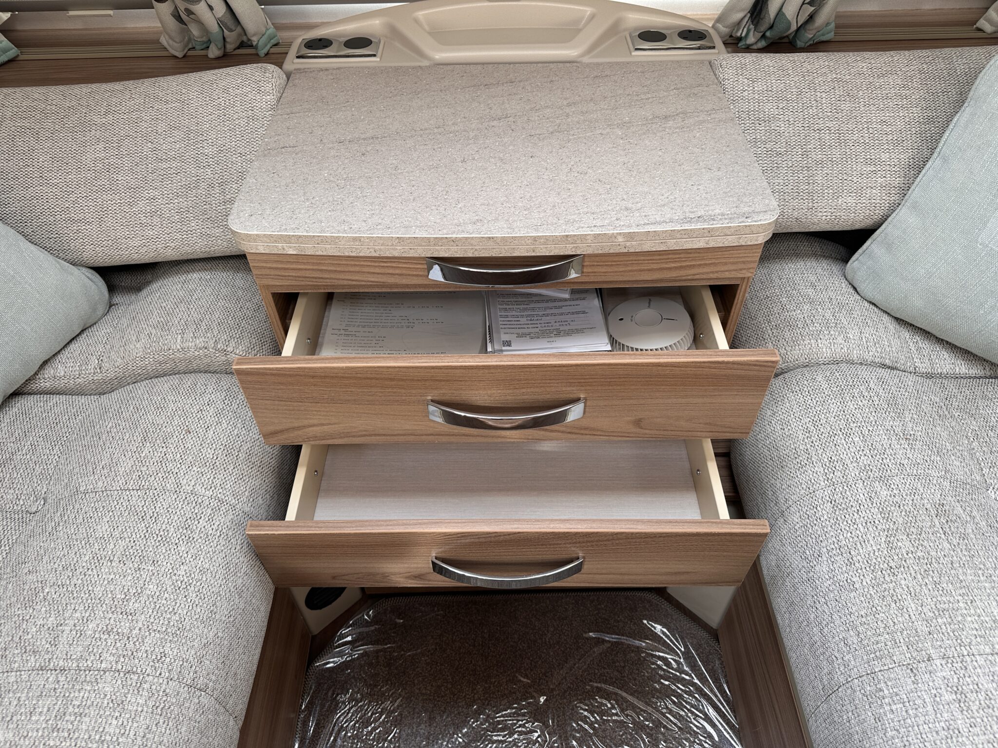 Swift Challenger Sport 554 - 2015 Caravan - Image 42