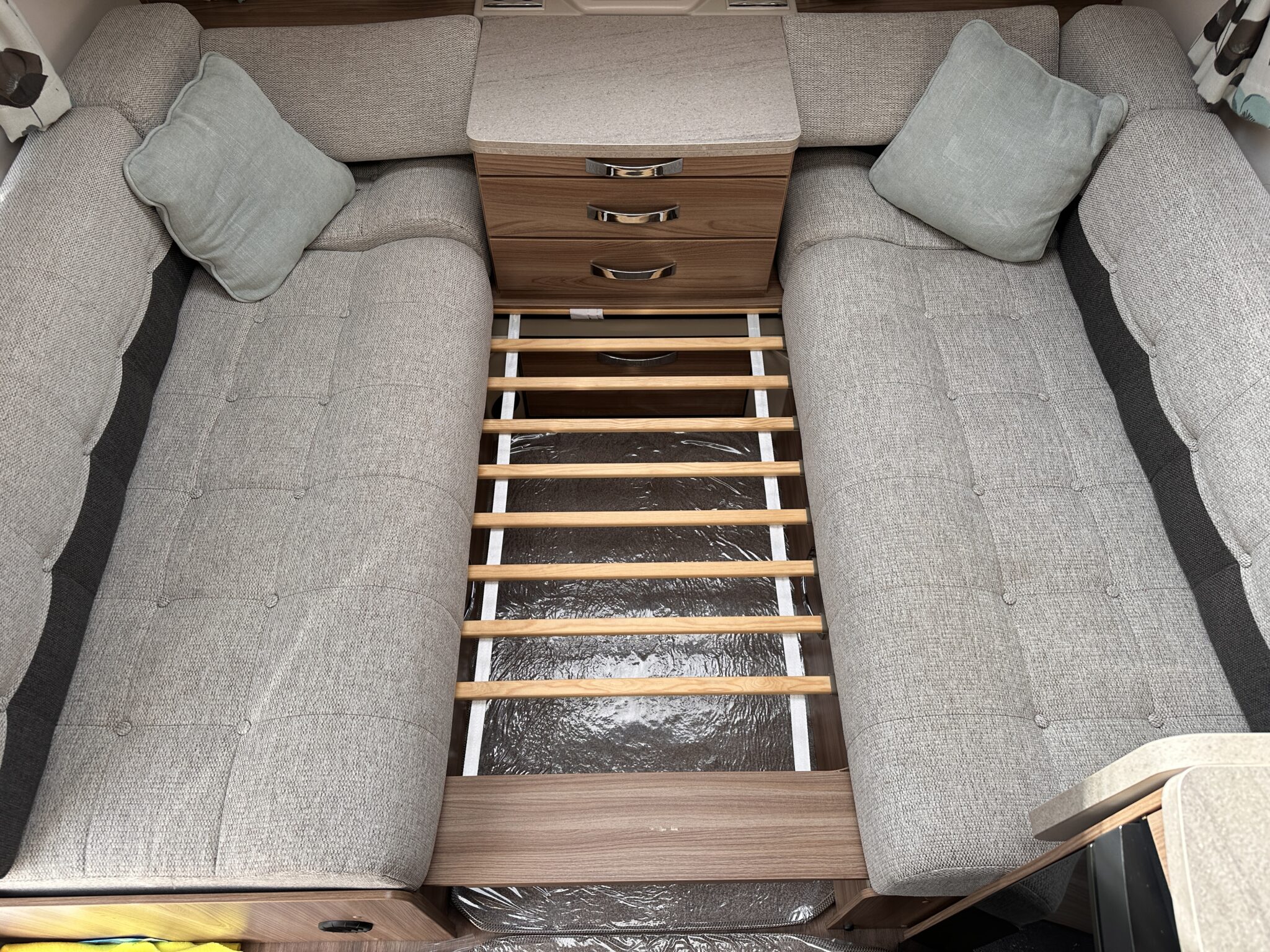 Swift Challenger Sport 554 - 2015 Caravan - Image 48