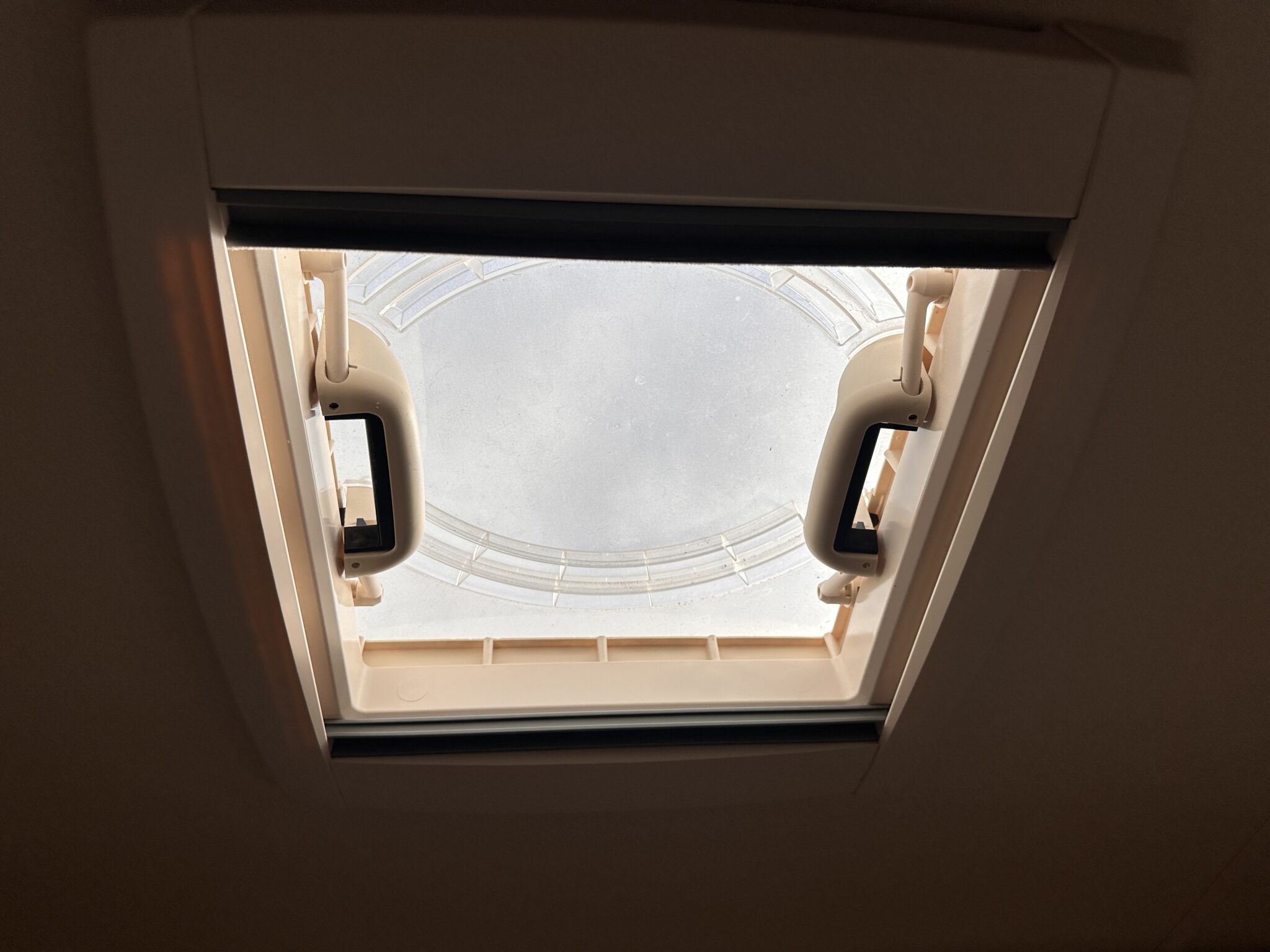 Swift Challenger Sport 554 - 2015 Caravan - Image 83