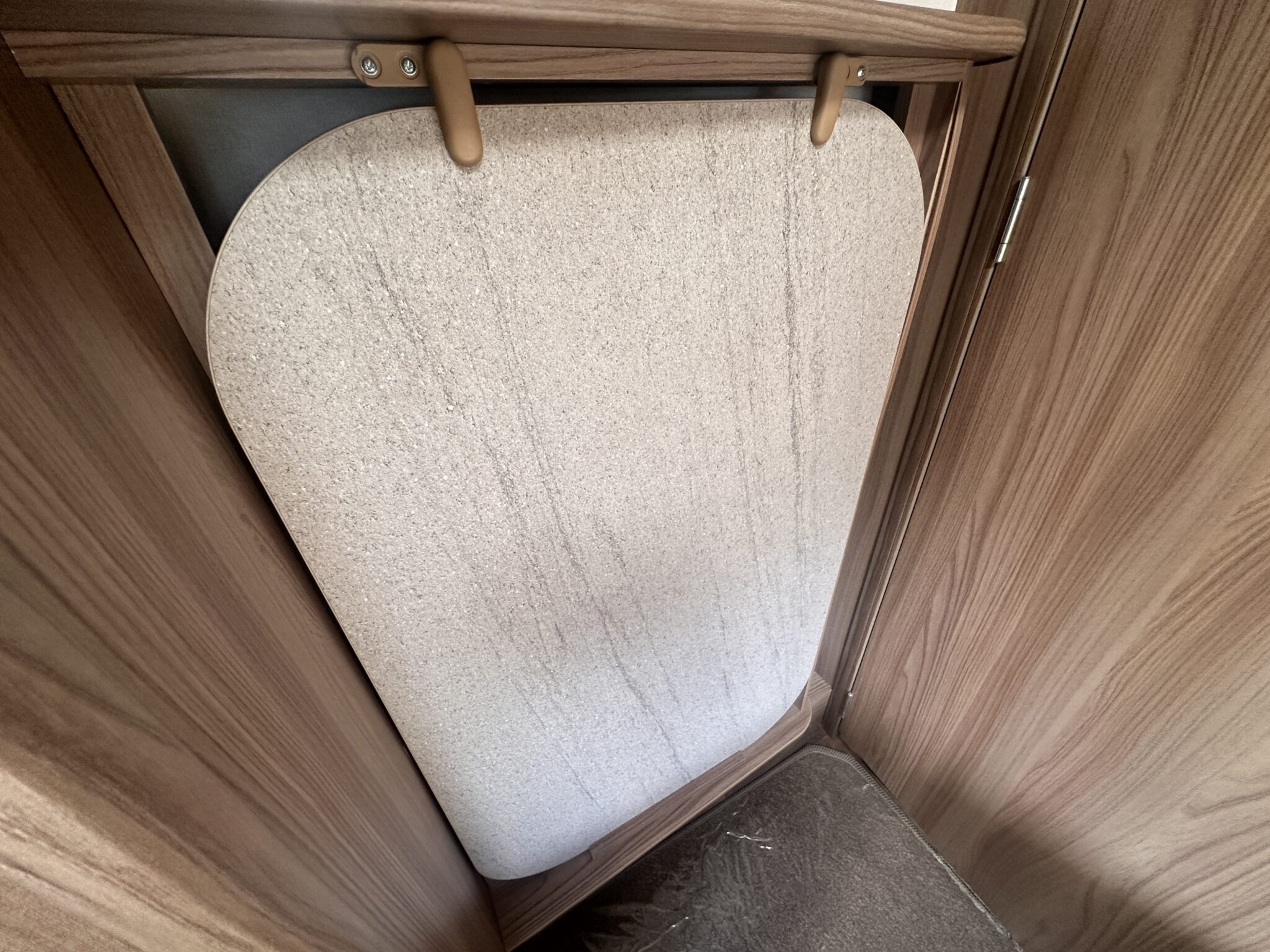 Swift Challenger Sport 554 - 2015 Caravan - Image 87