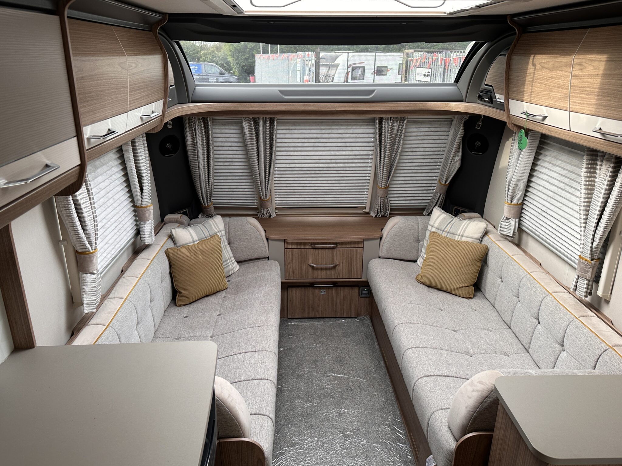 Coachman VIP 520- 2018 Caravan - Image 24