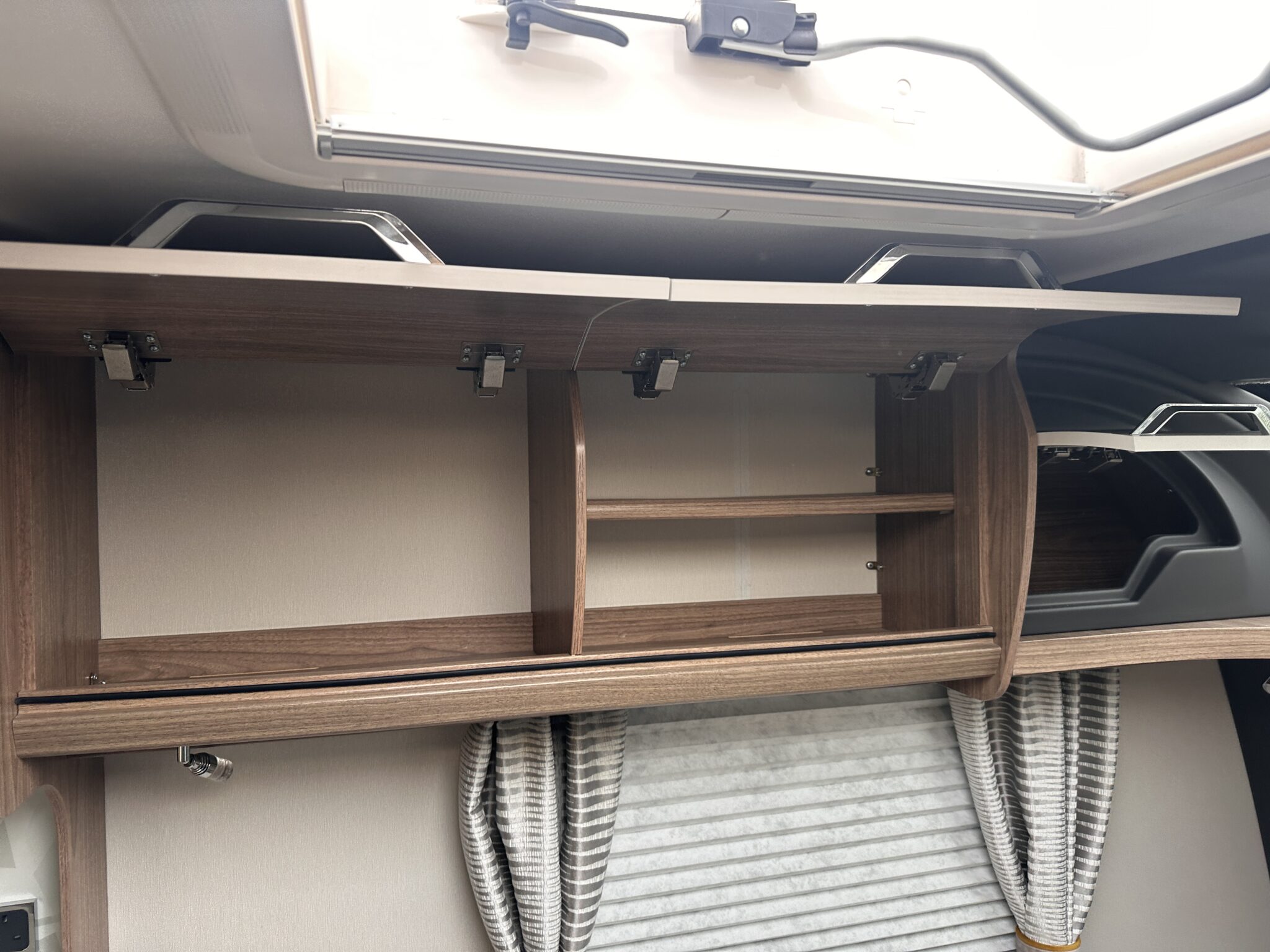 Coachman VIP 520- 2018 Caravan - Image 32