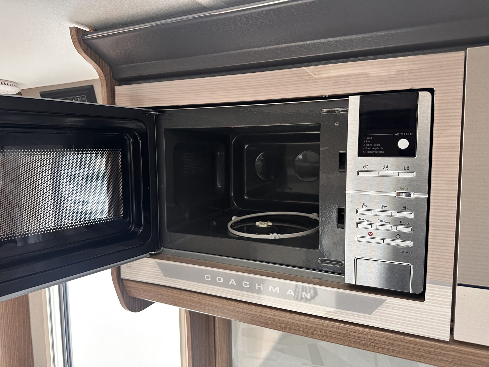 Coachman VIP 520- 2018 Caravan - Image 61