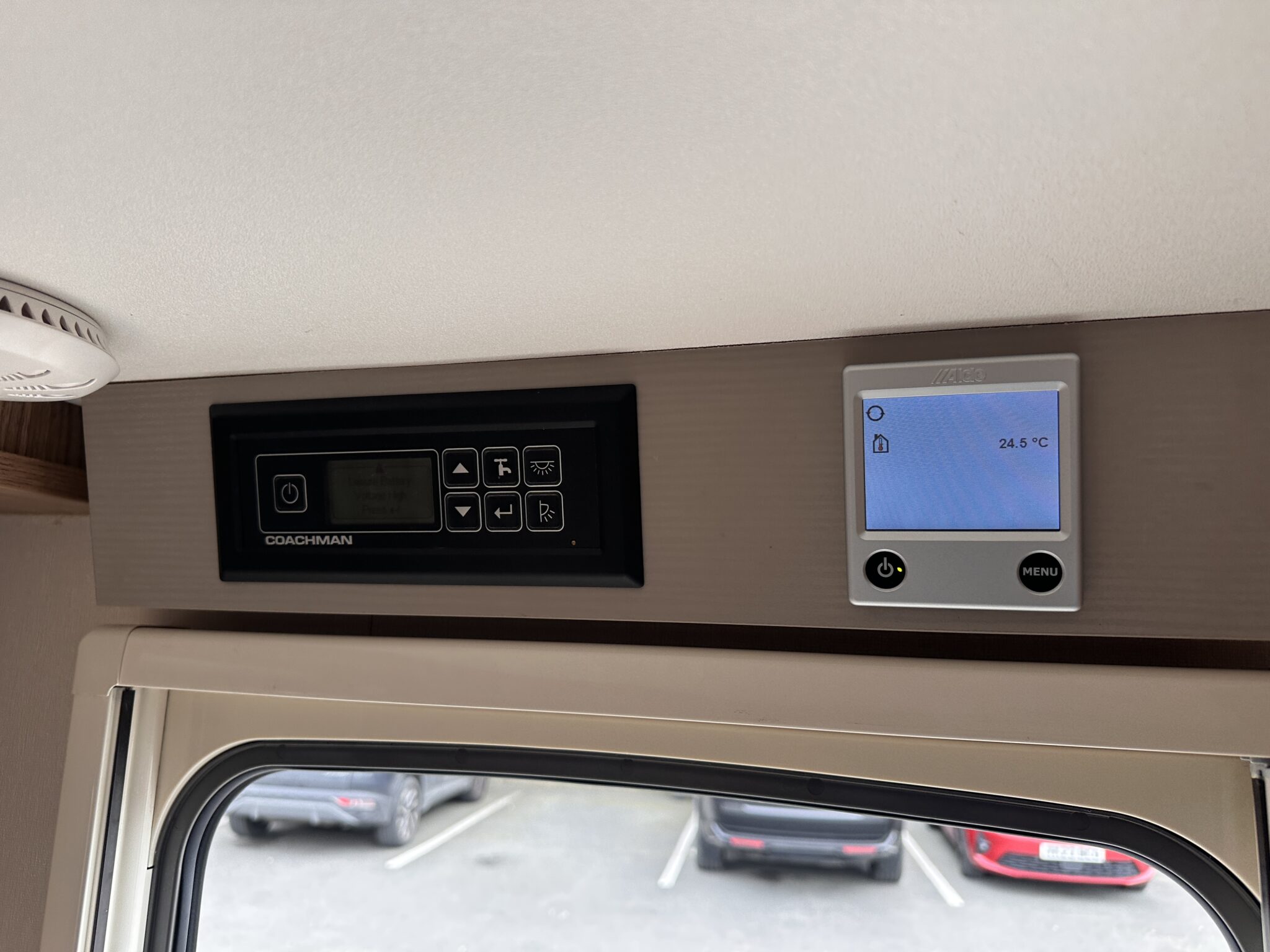 Coachman VIP 520- 2018 Caravan - Image 73