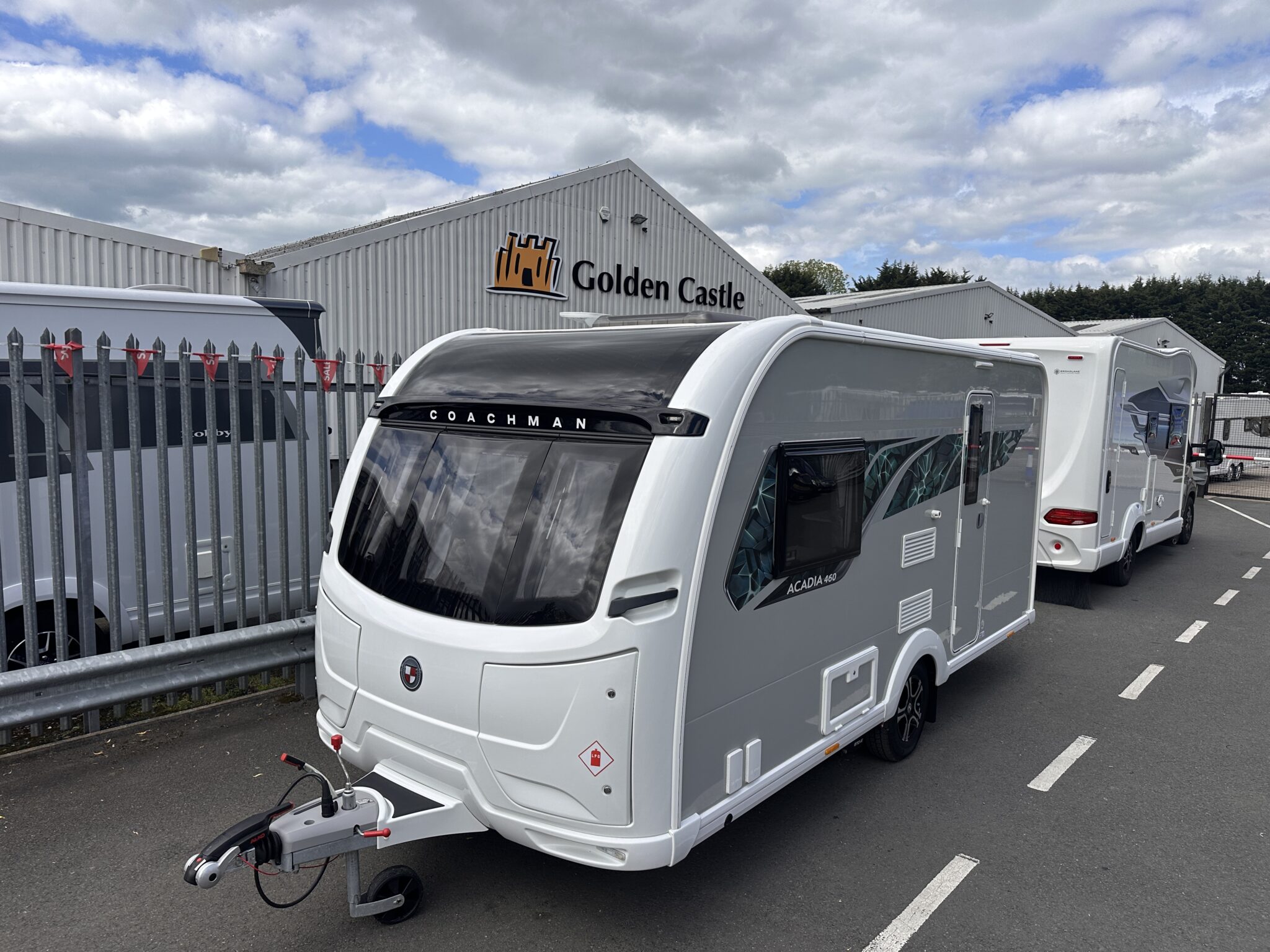 Coachman Acadia 460- 2025 Caravan