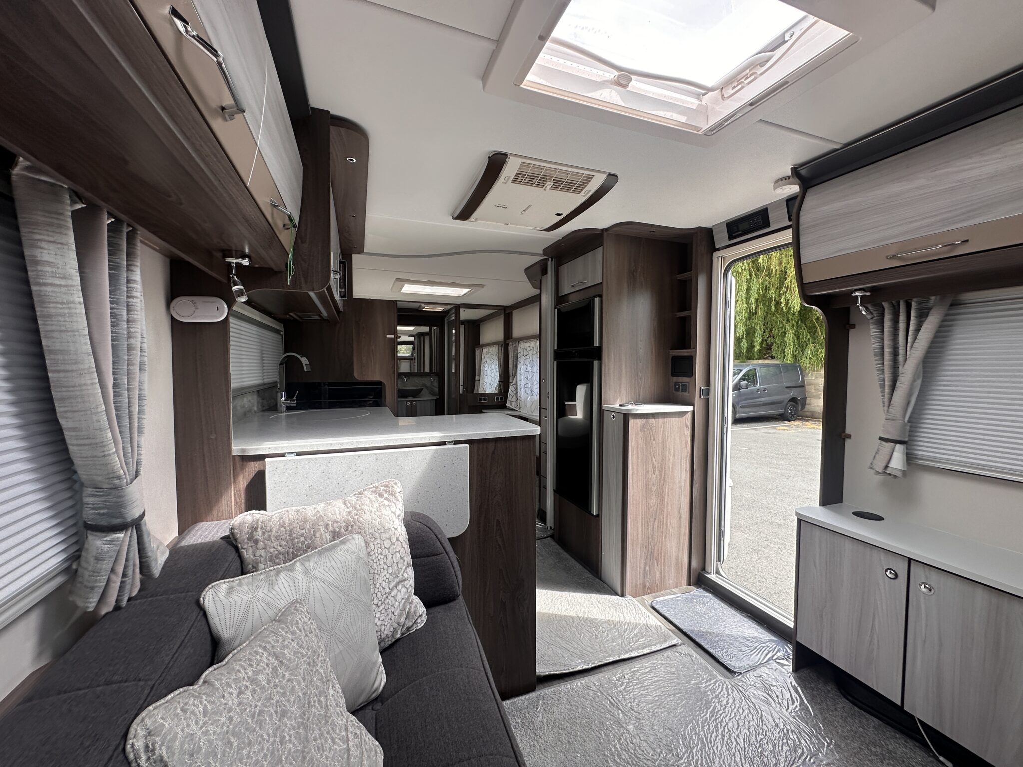 Coachman Lusso II- 2023 Caravan - Image 31