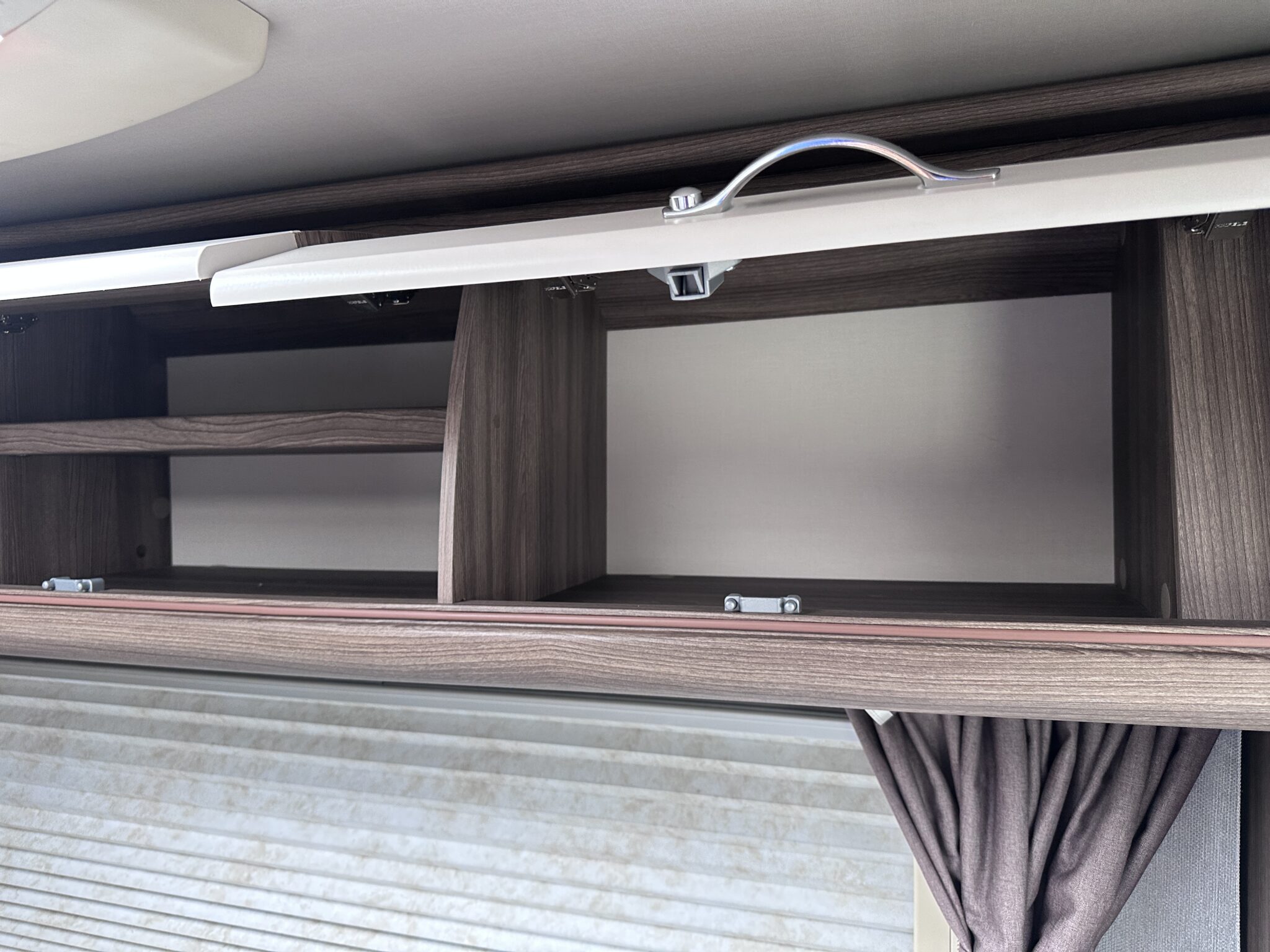 Auto-Sleeper Broadway- 2018 Motorhome - Image 25
