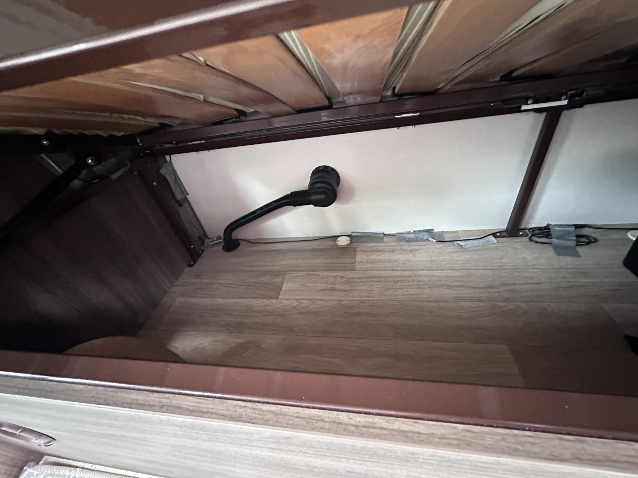 Auto-Sleeper Broadway- 2018 Motorhome - Image 31