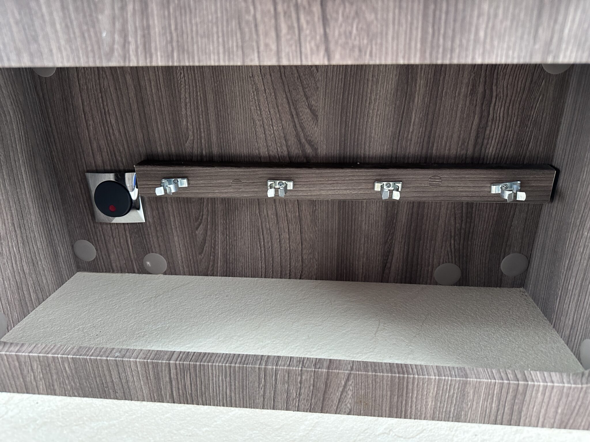 Auto-Sleeper Broadway- 2018 Motorhome - Image 37