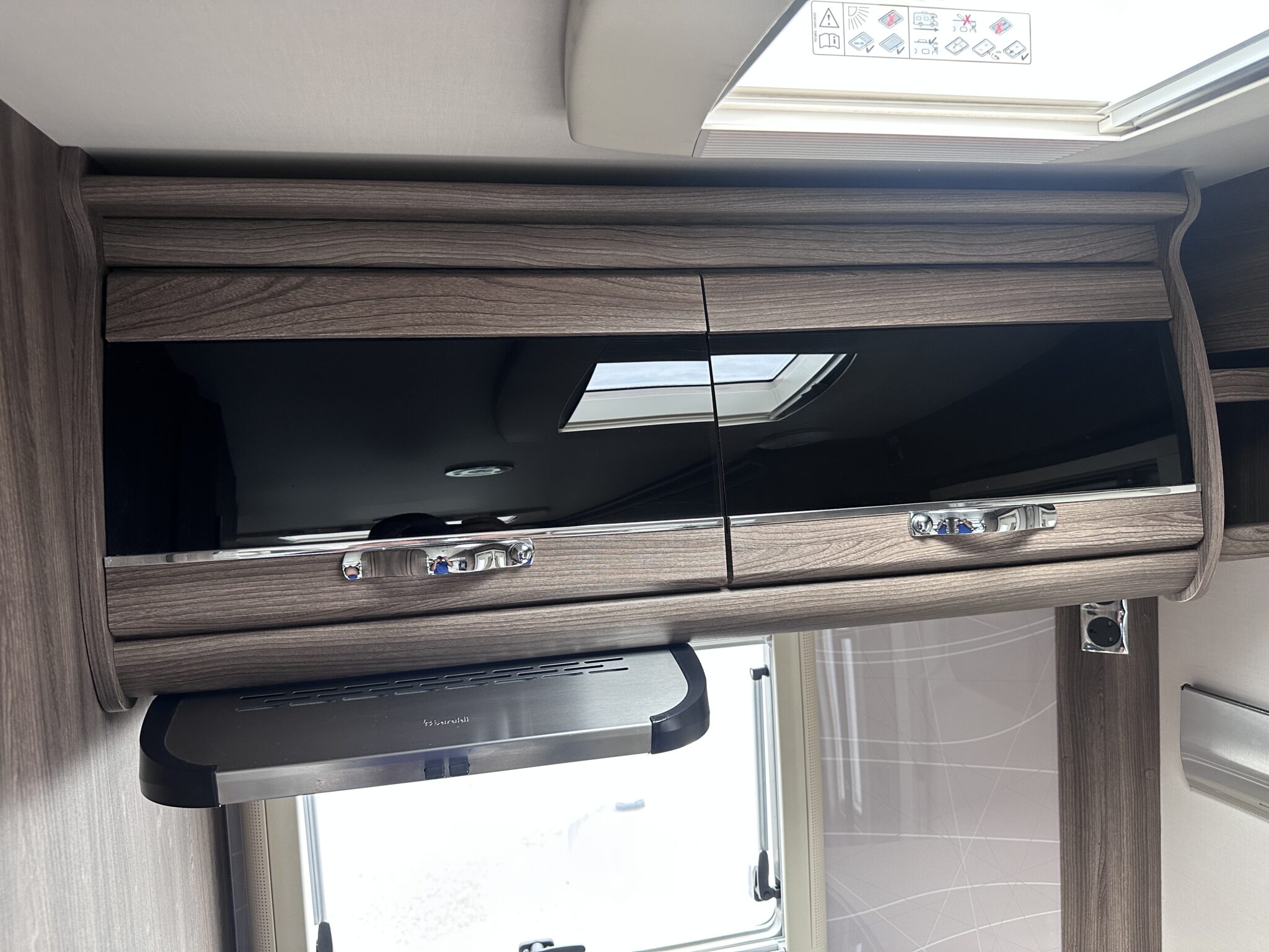 Auto-Sleeper Broadway- 2018 Motorhome - Image 44