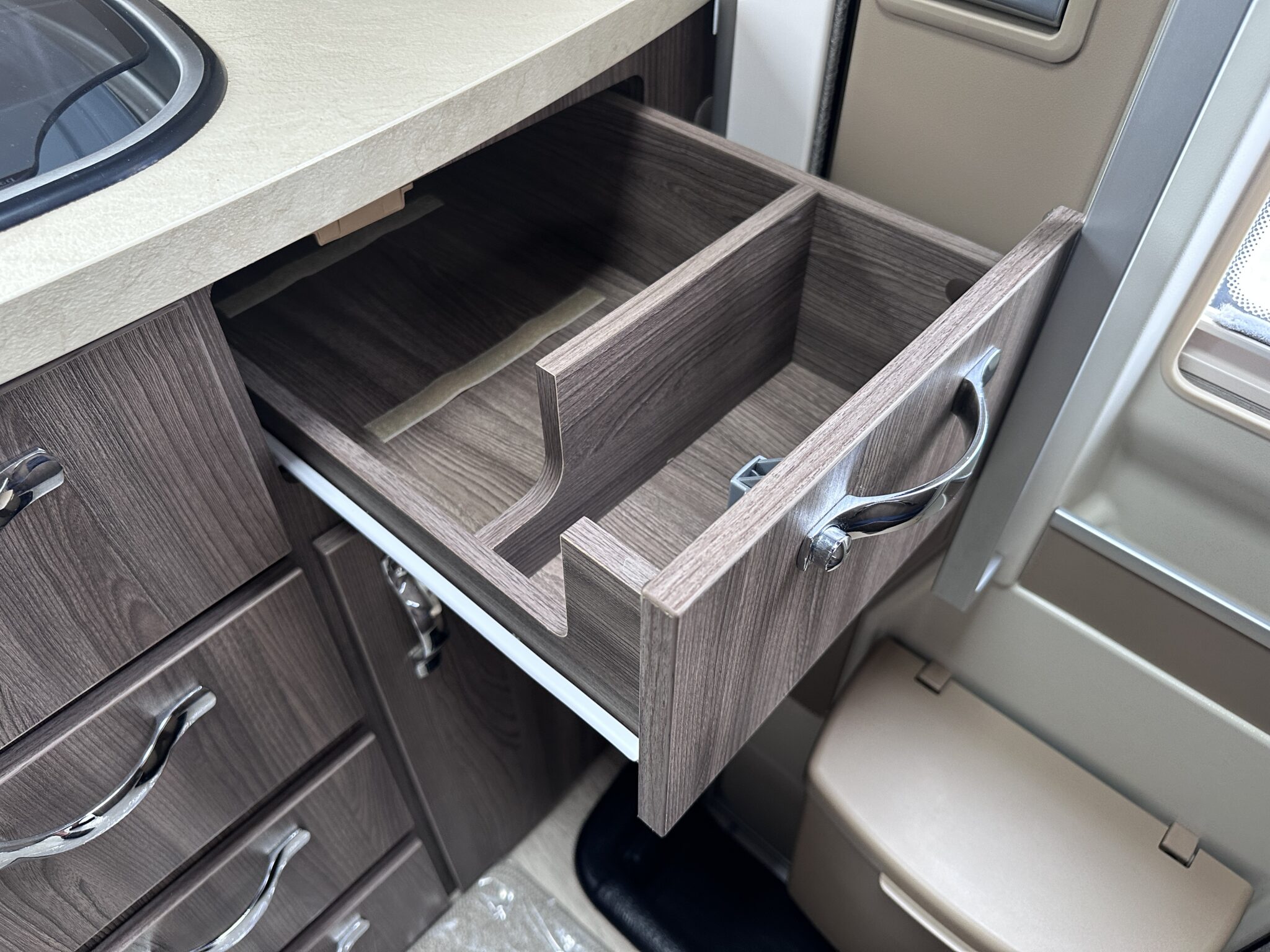 Auto-Sleeper Broadway- 2018 Motorhome - Image 53