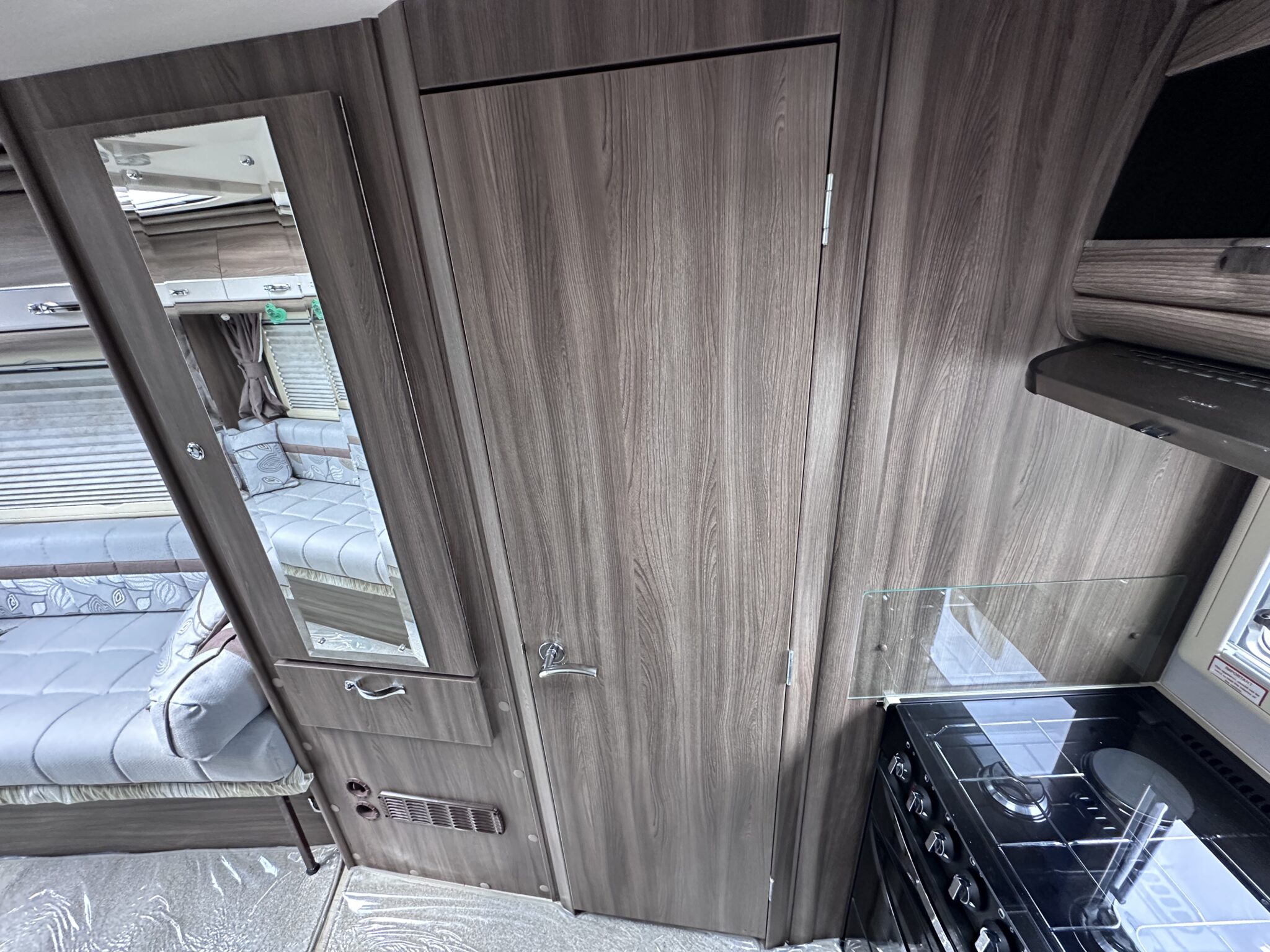 Auto-Sleeper Broadway- 2018 Motorhome - Image 58