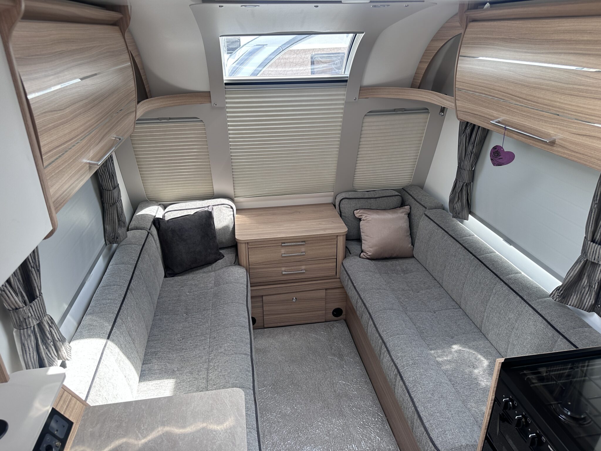 Bailey Phoenix GT75 420 – 2025 Caravan - Image 24