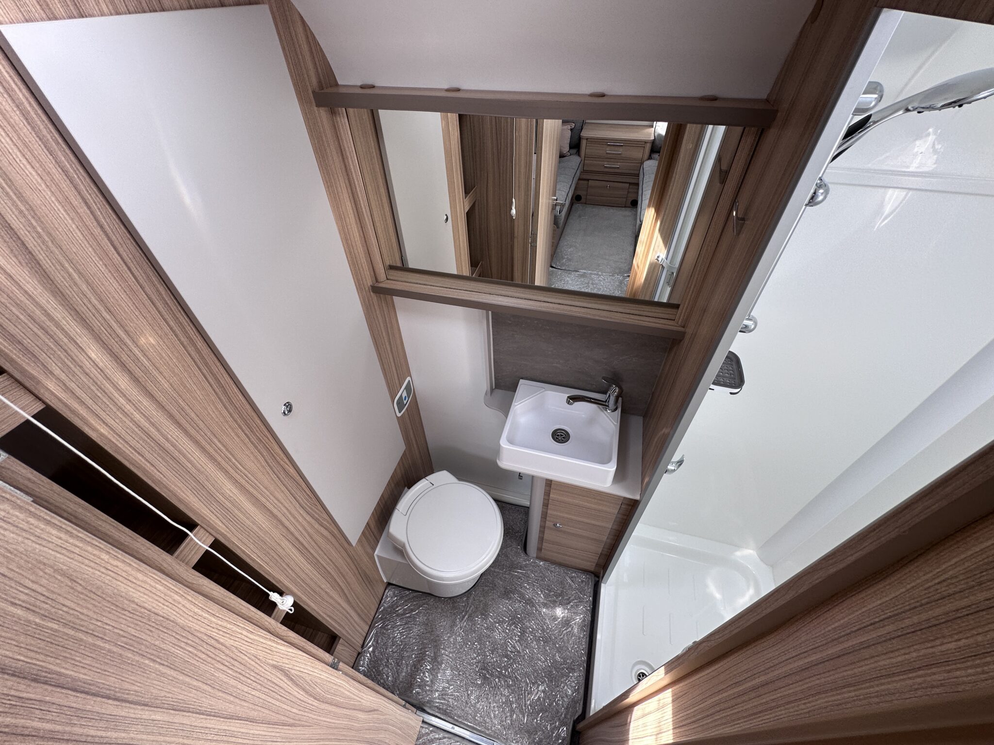 Bailey Phoenix GT75 420 – 2025 Caravan - Image 27