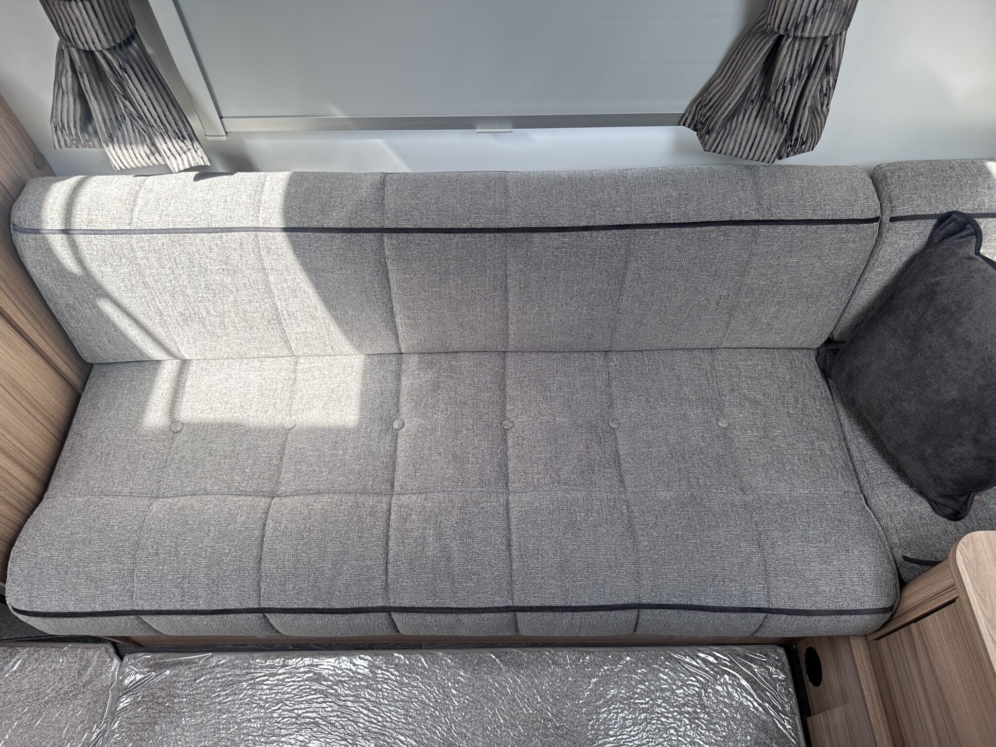 Bailey Phoenix GT75 420 – 2025 Caravan - Image 30