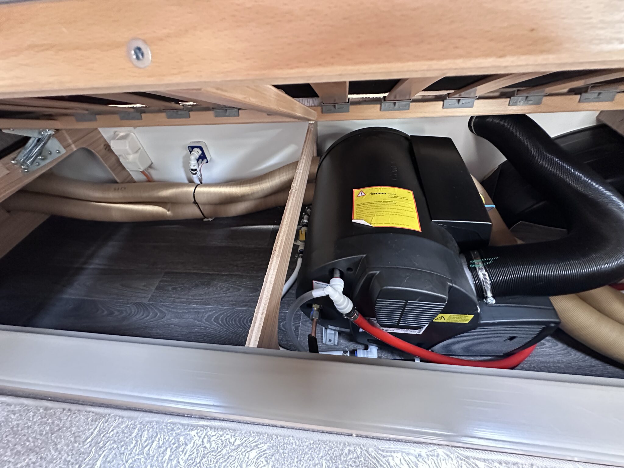Bailey Phoenix GT75 420 – 2025 Caravan - Image 41