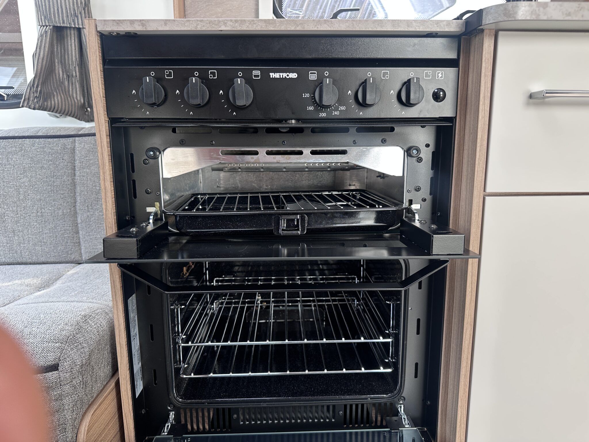 Bailey Phoenix GT75 420 – 2025 Caravan - Image 52