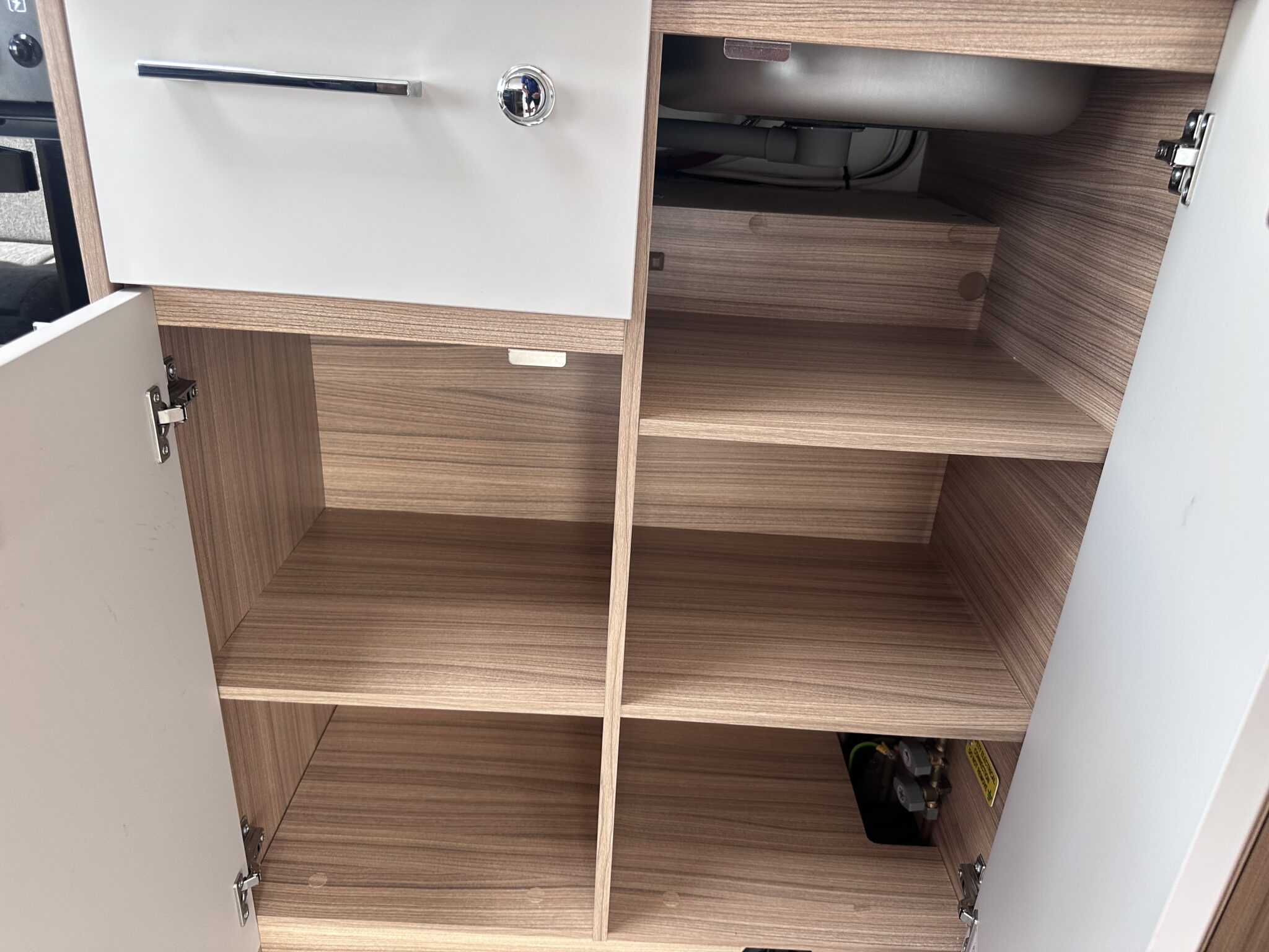 Bailey Phoenix GT75 420 – 2025 Caravan - Image 55