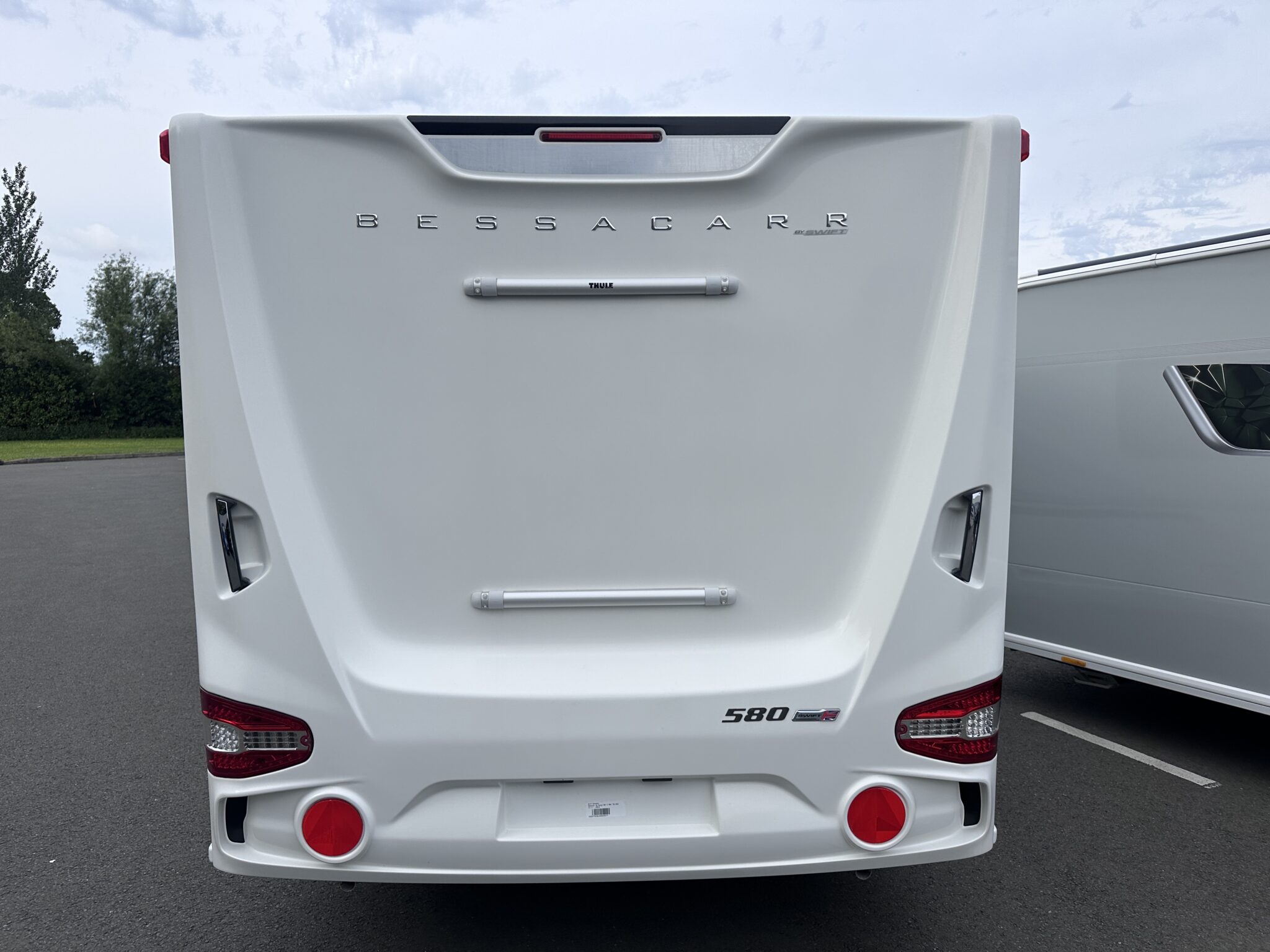 Swift Bessacarr Cameo By Design 580 – 2022 Caravan - Image 5