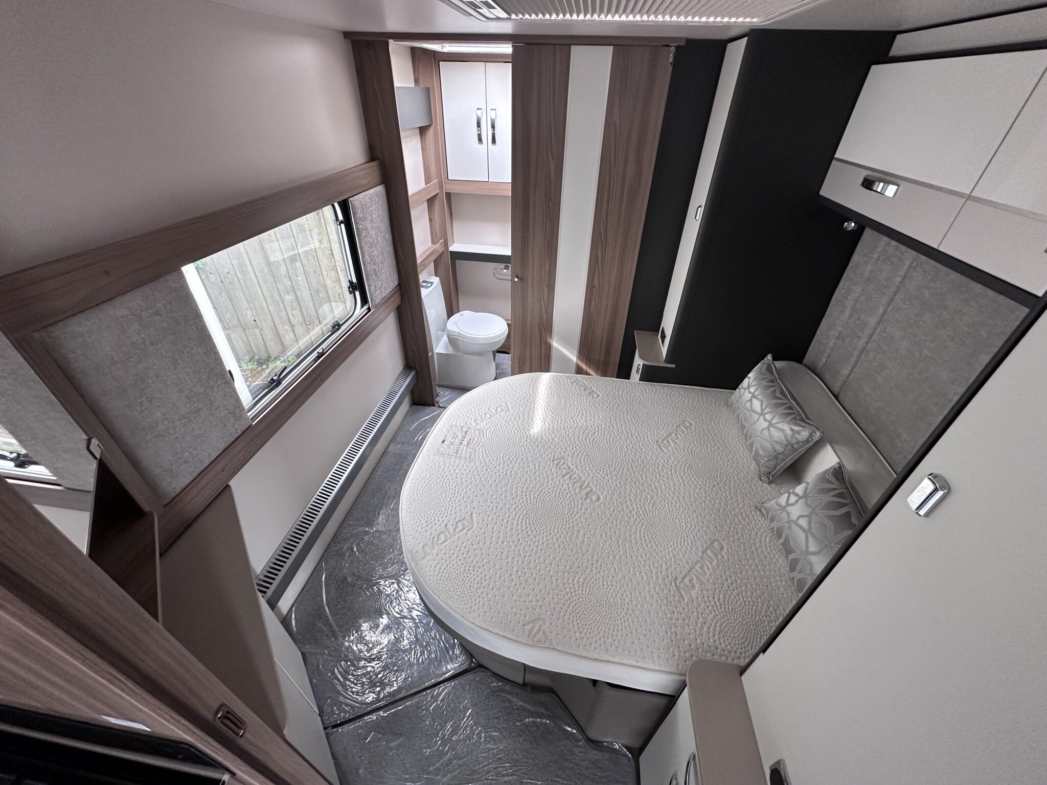 Swift Bessacarr Cameo By Design 580 – 2022 Caravan - Image 14