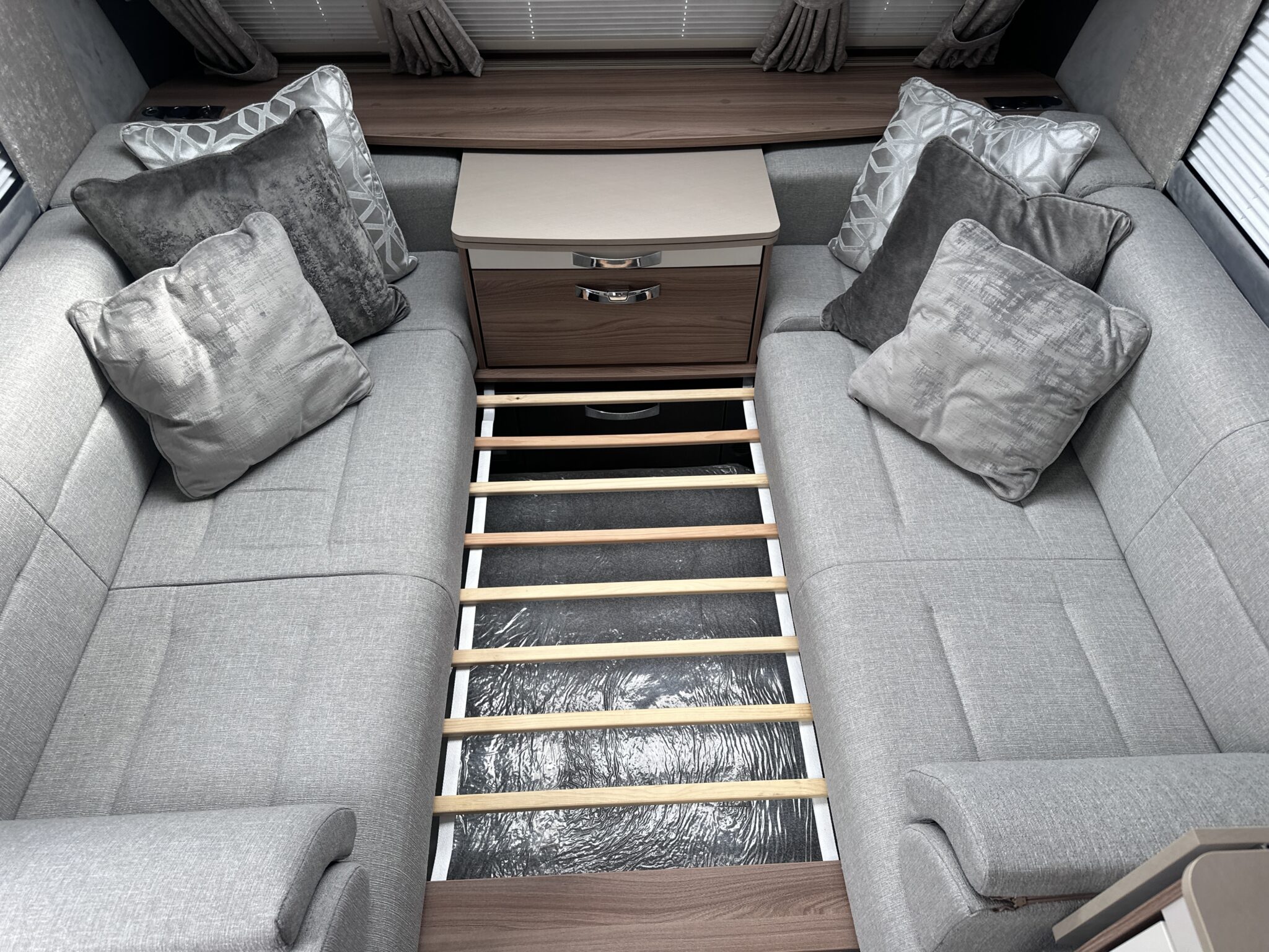 Swift Bessacarr Cameo By Design 580 – 2022 Caravan - Image 32