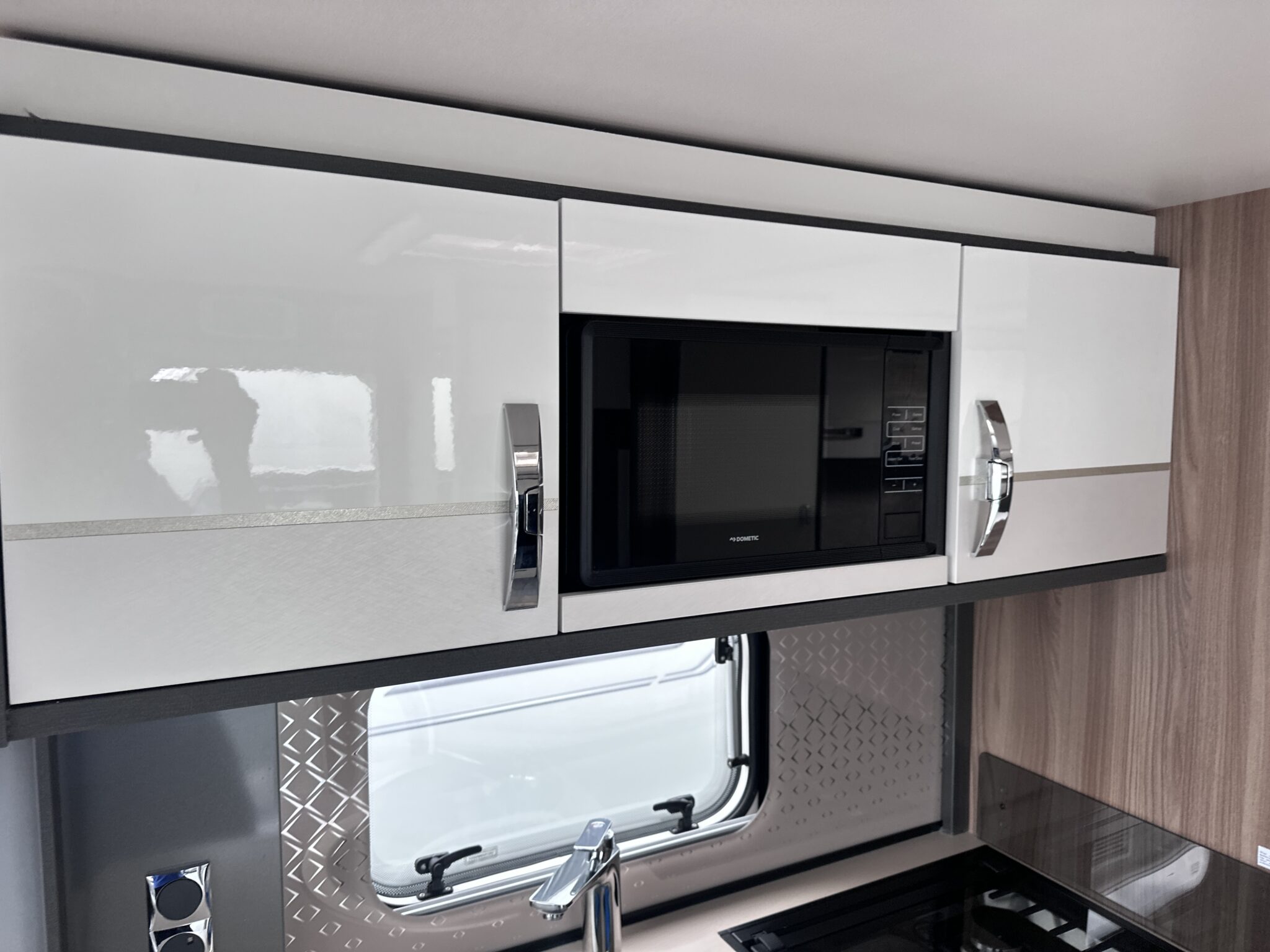 Swift Bessacarr Cameo By Design 580 – 2022 Caravan - Image 37