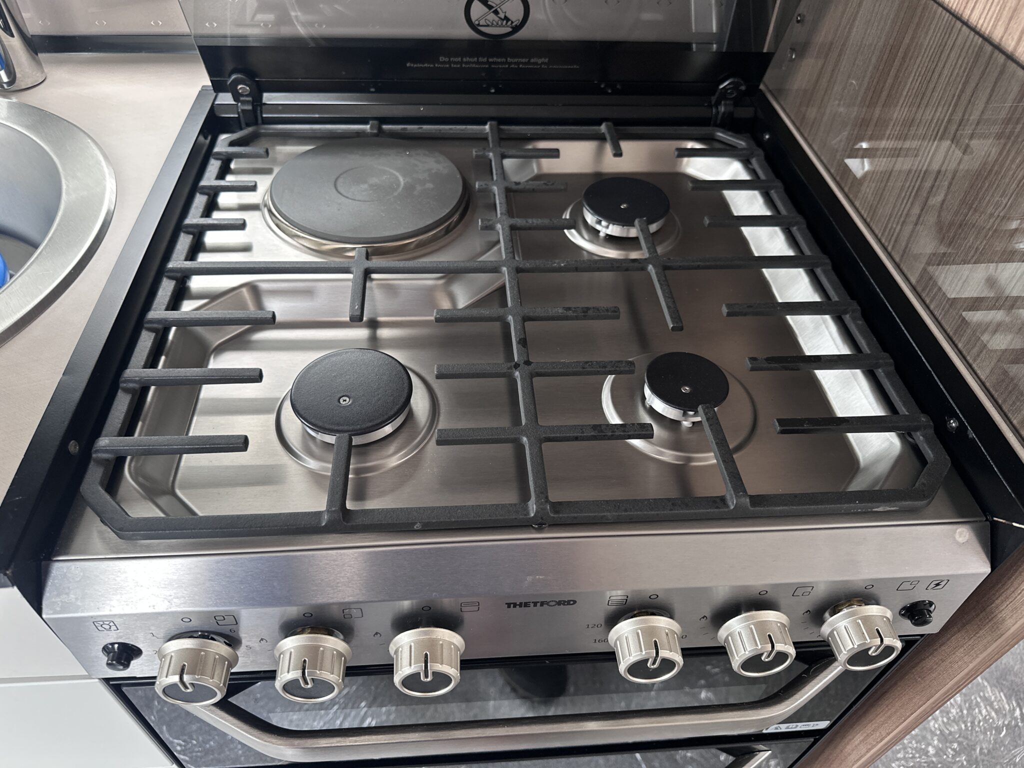 Swift Bessacarr Cameo By Design 580 – 2022 Caravan - Image 43