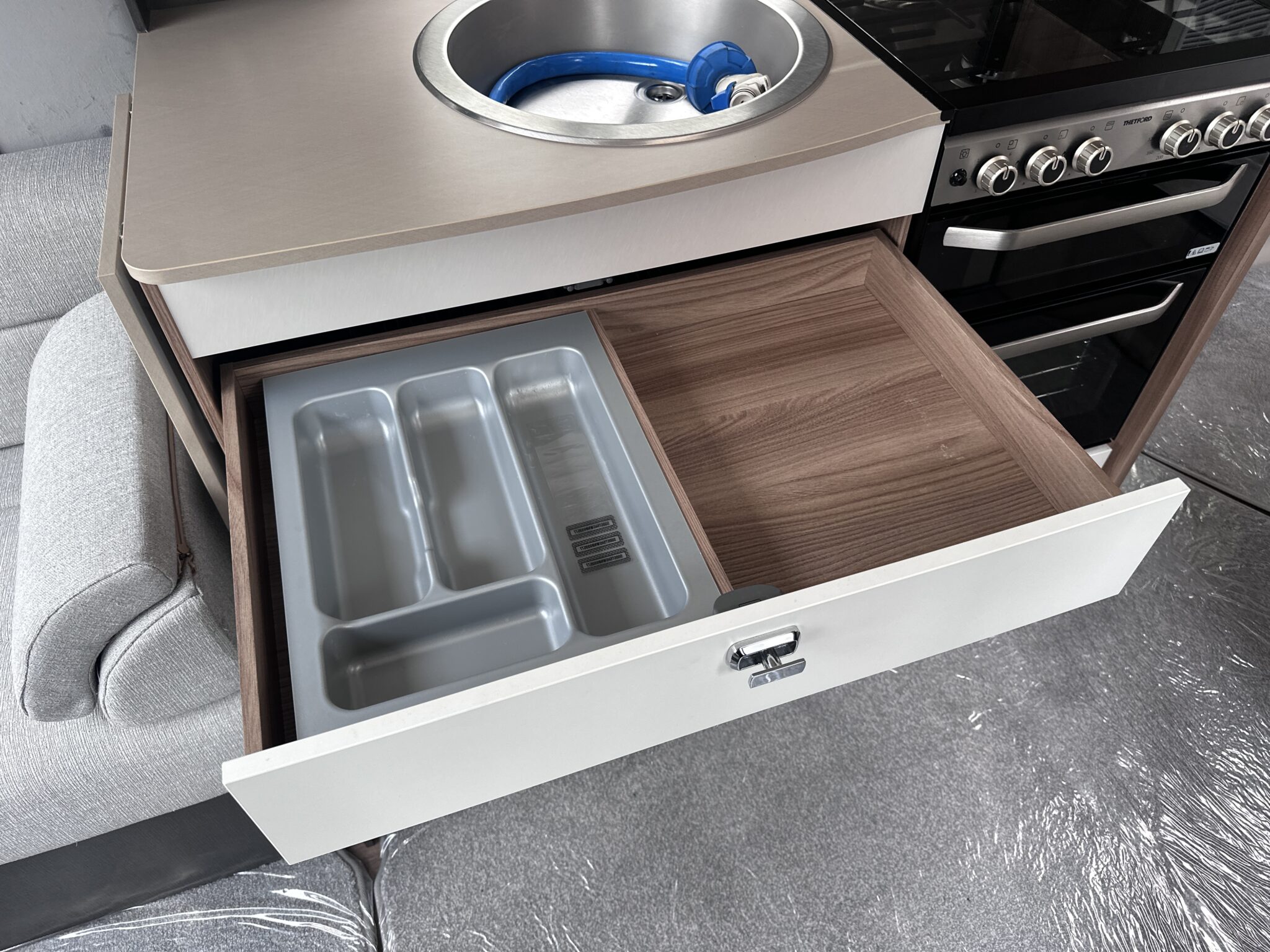 Swift Bessacarr Cameo By Design 580 – 2022 Caravan - Image 47