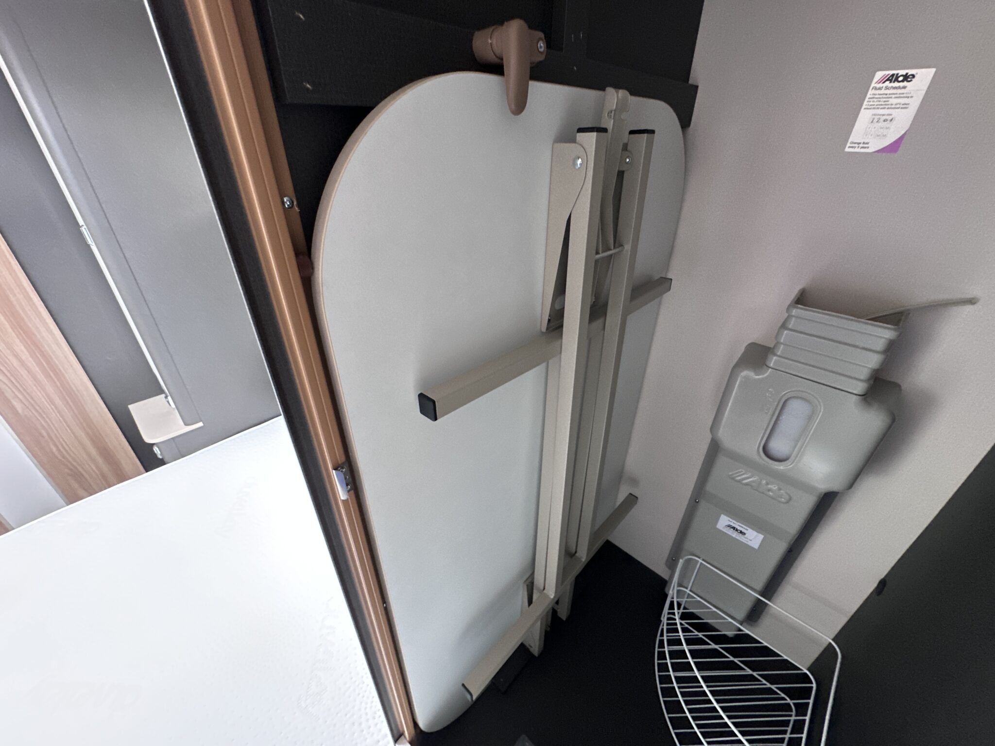 Swift Bessacarr Cameo By Design 580 – 2022 Caravan - Image 64