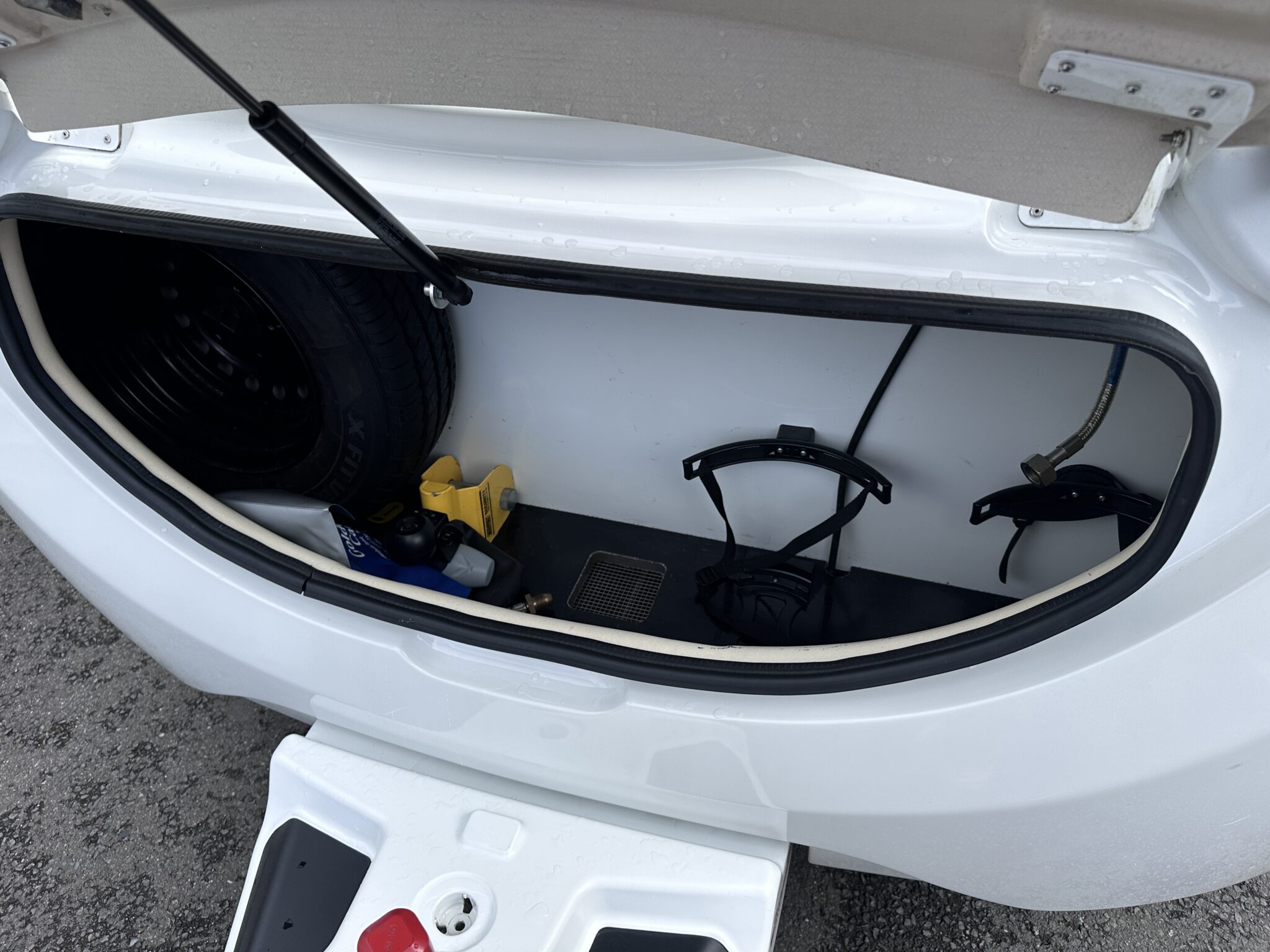 Swift Sprite Compact – 2022 Caravan - Image 15