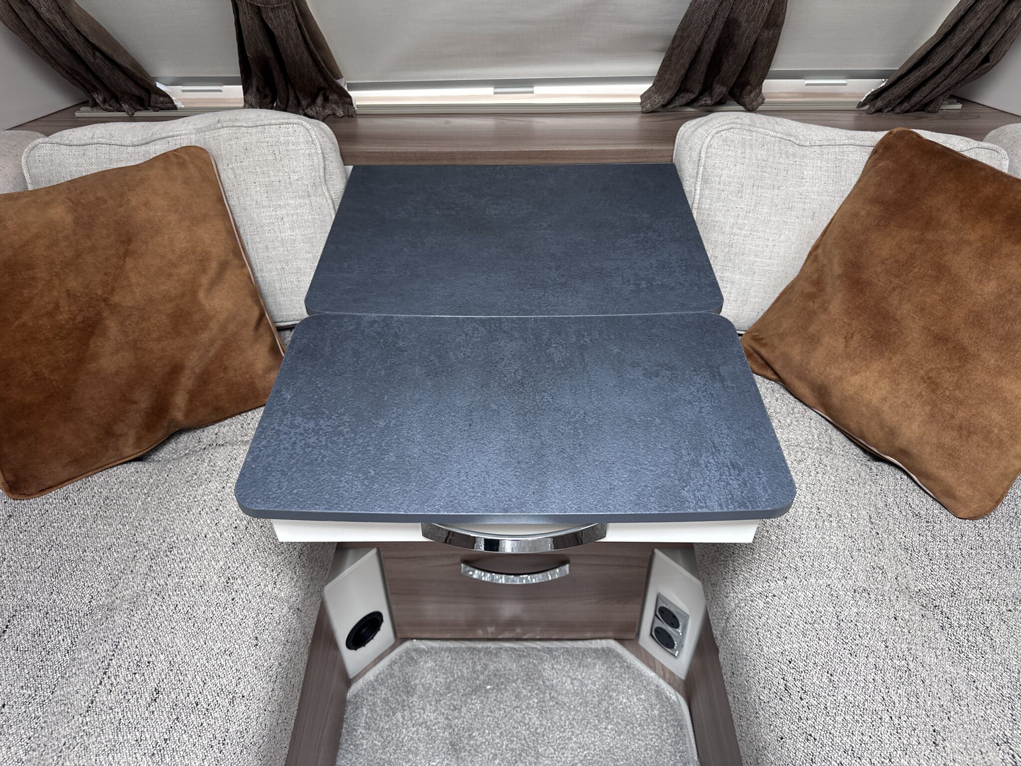 Swift Sprite Compact – 2022 Caravan - Image 36