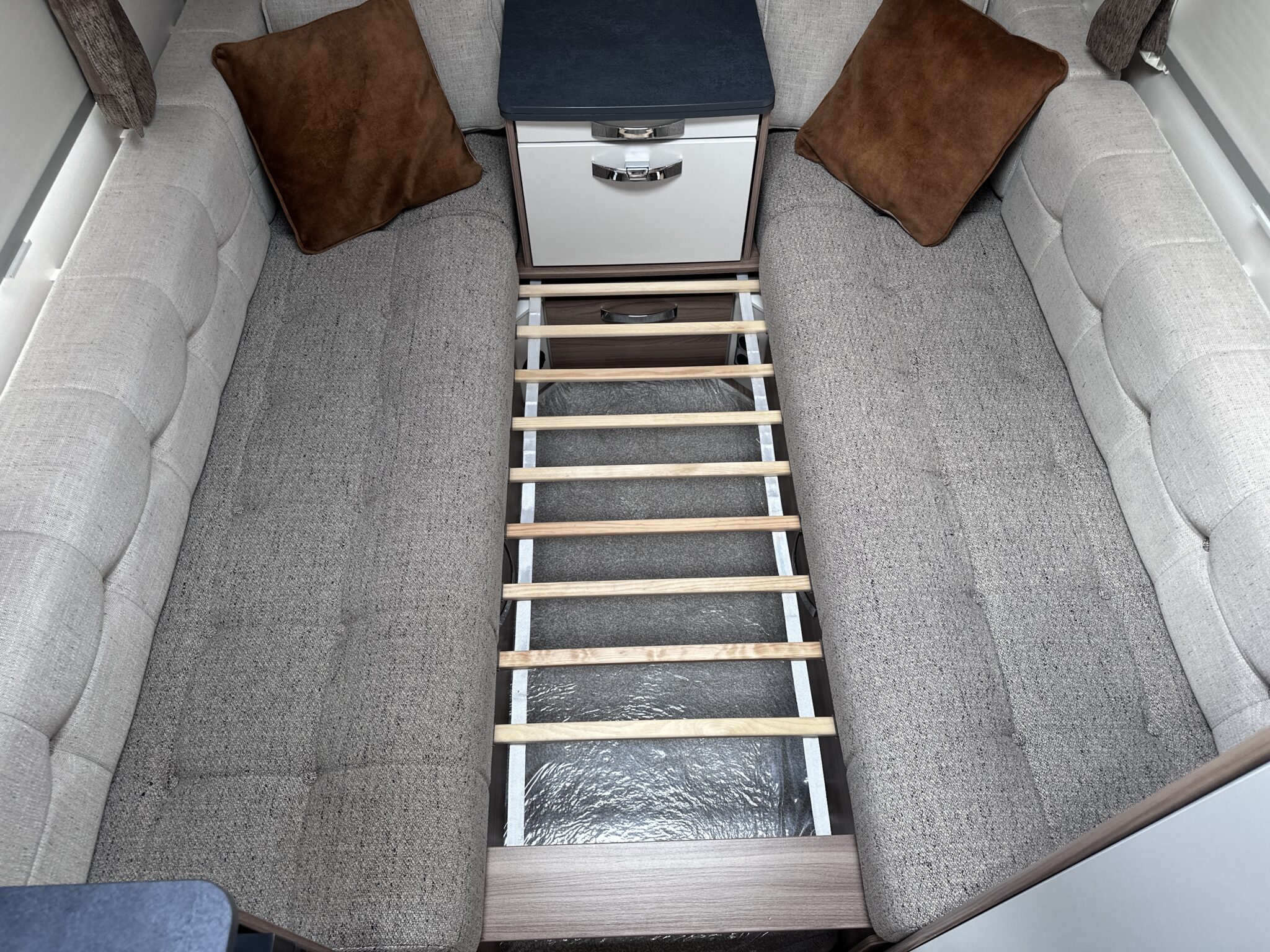 Swift Sprite Compact – 2022 Caravan - Image 38
