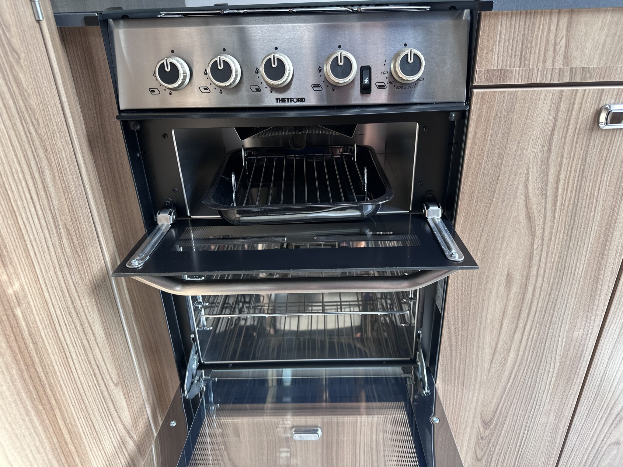 Swift Sprite Compact – 2022 Caravan - Image 62