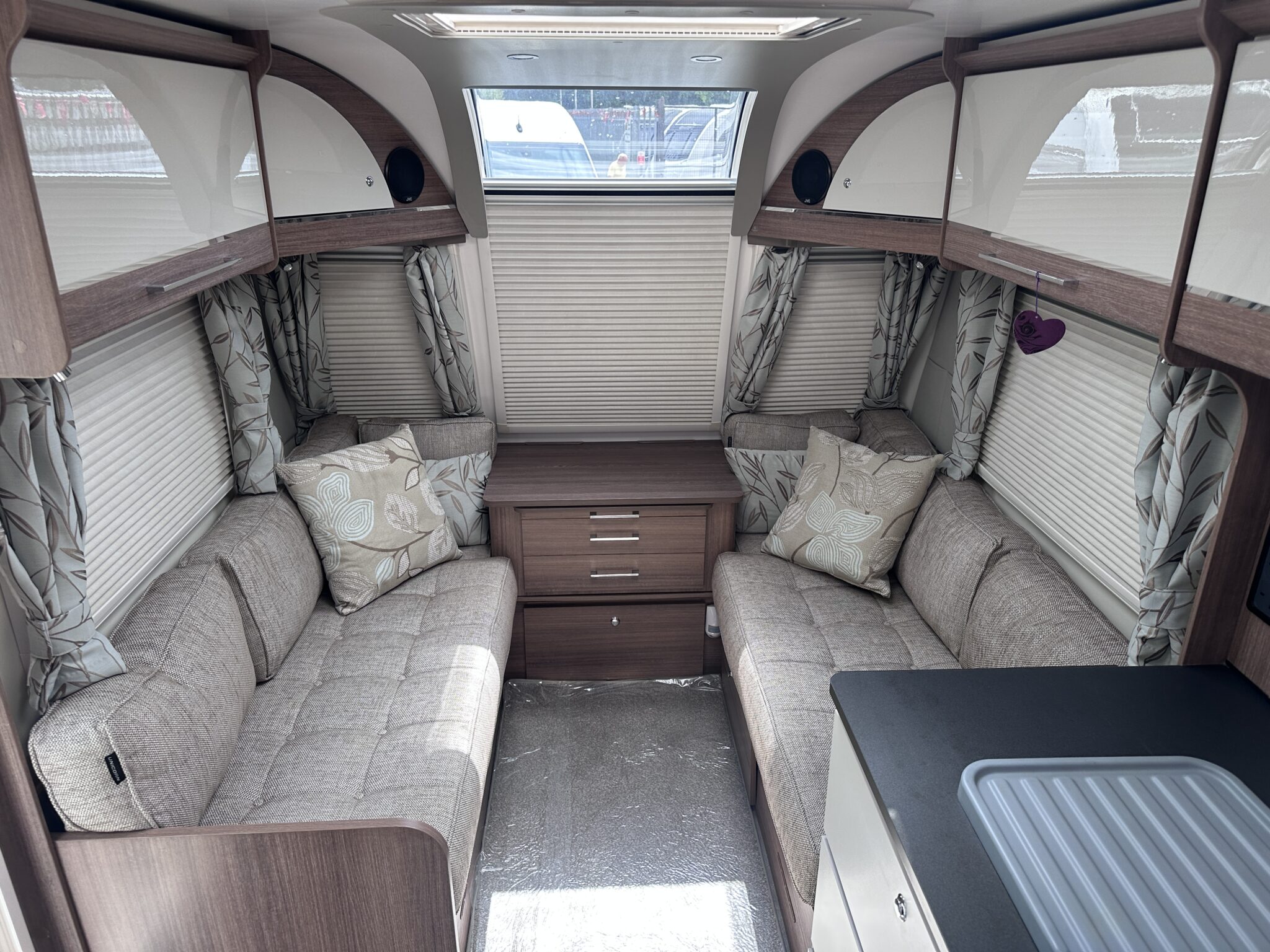 Bailey Unicorn Cadiz – 2019 Caravan - Image 26
