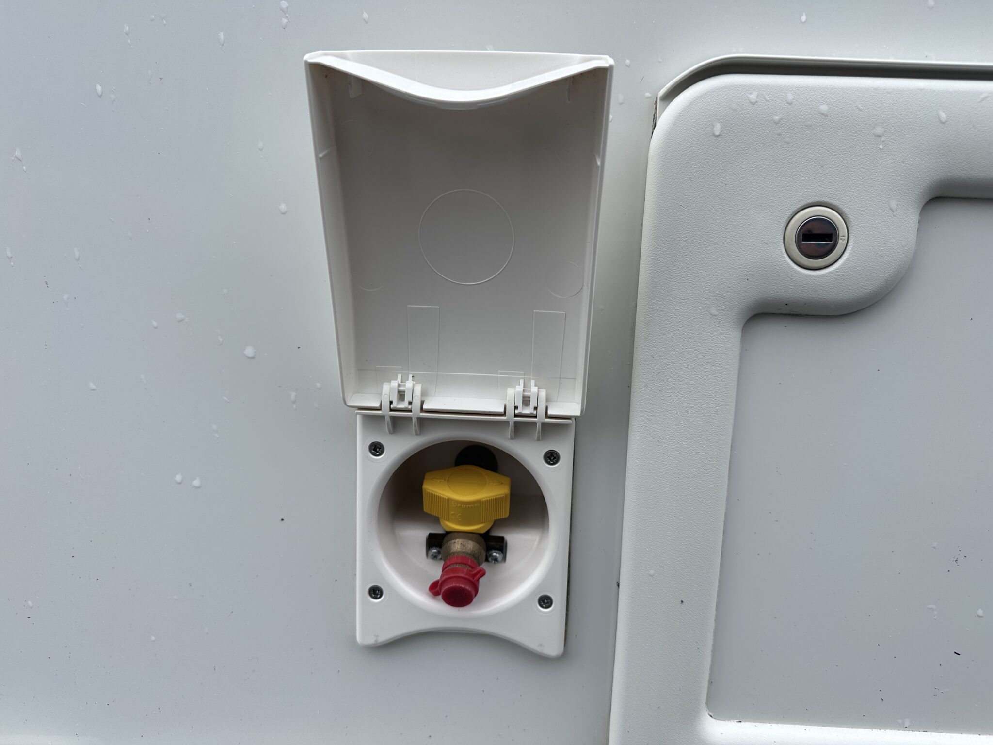 Swift Conqueror 645 – 2018 Caravan - Image 13