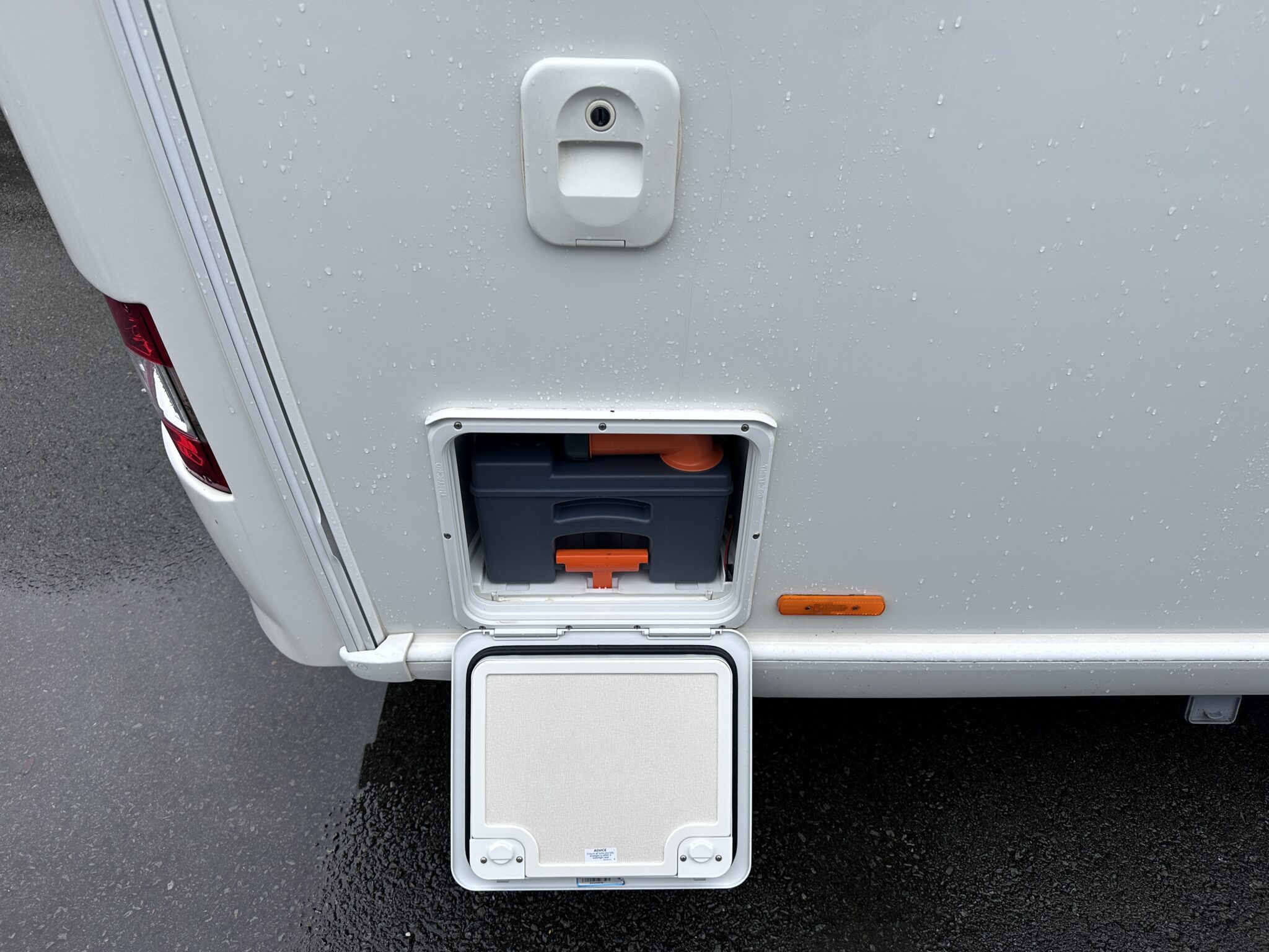 Swift Conqueror 645 – 2018 Caravan - Image 19