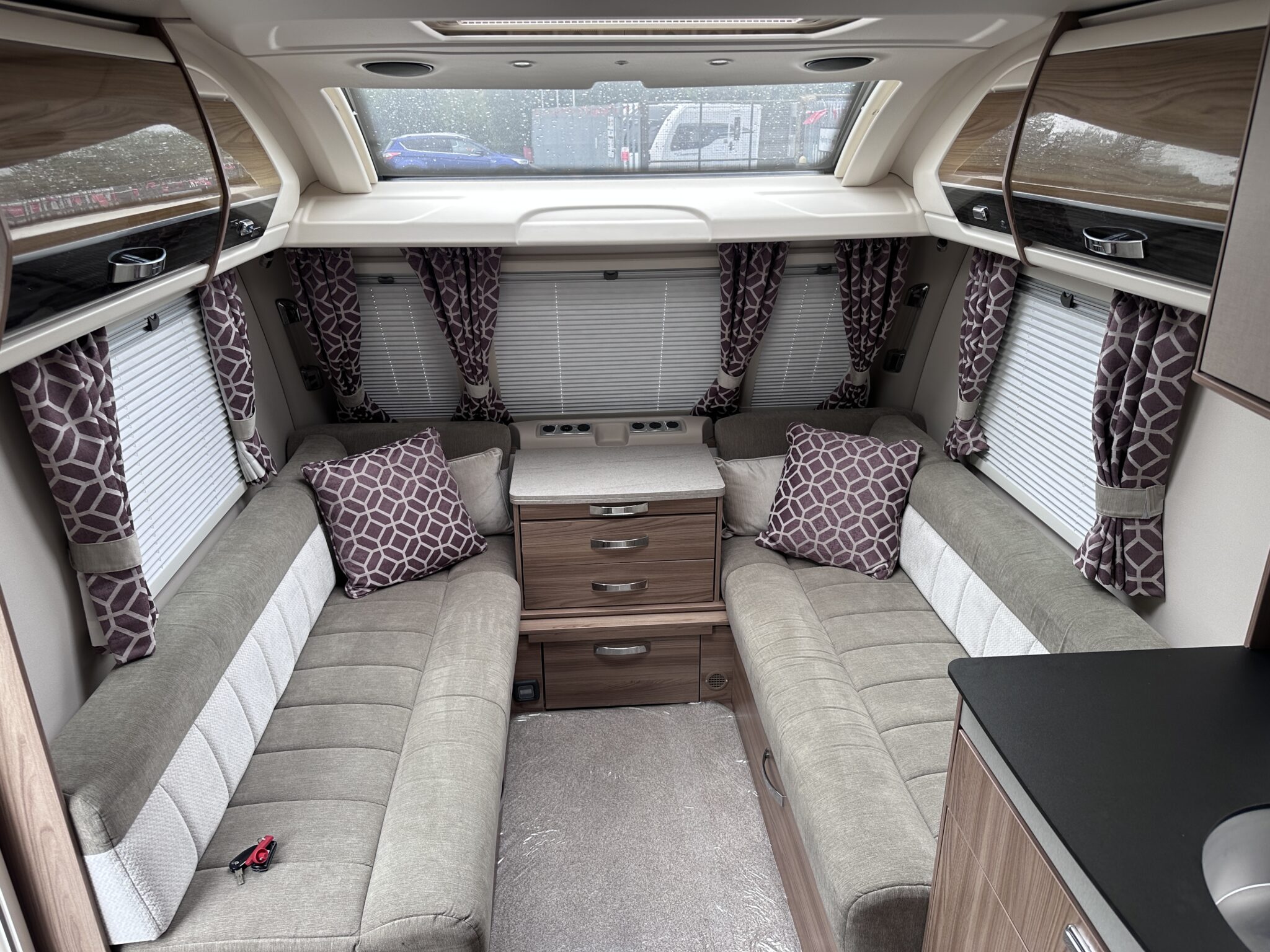 Swift Conqueror 645 – 2018 Caravan - Image 25