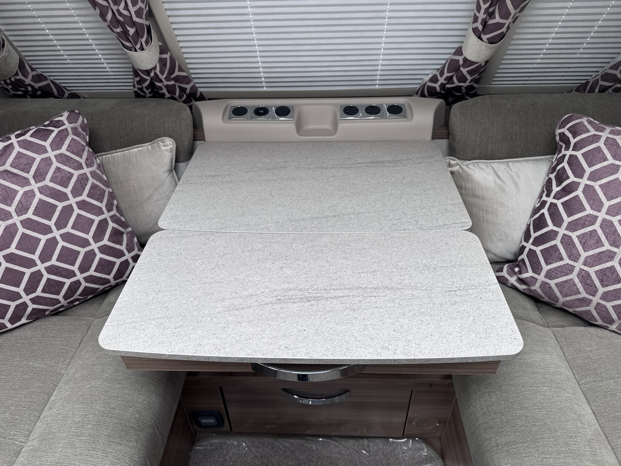 Swift Conqueror 645 – 2018 Caravan - Image 41