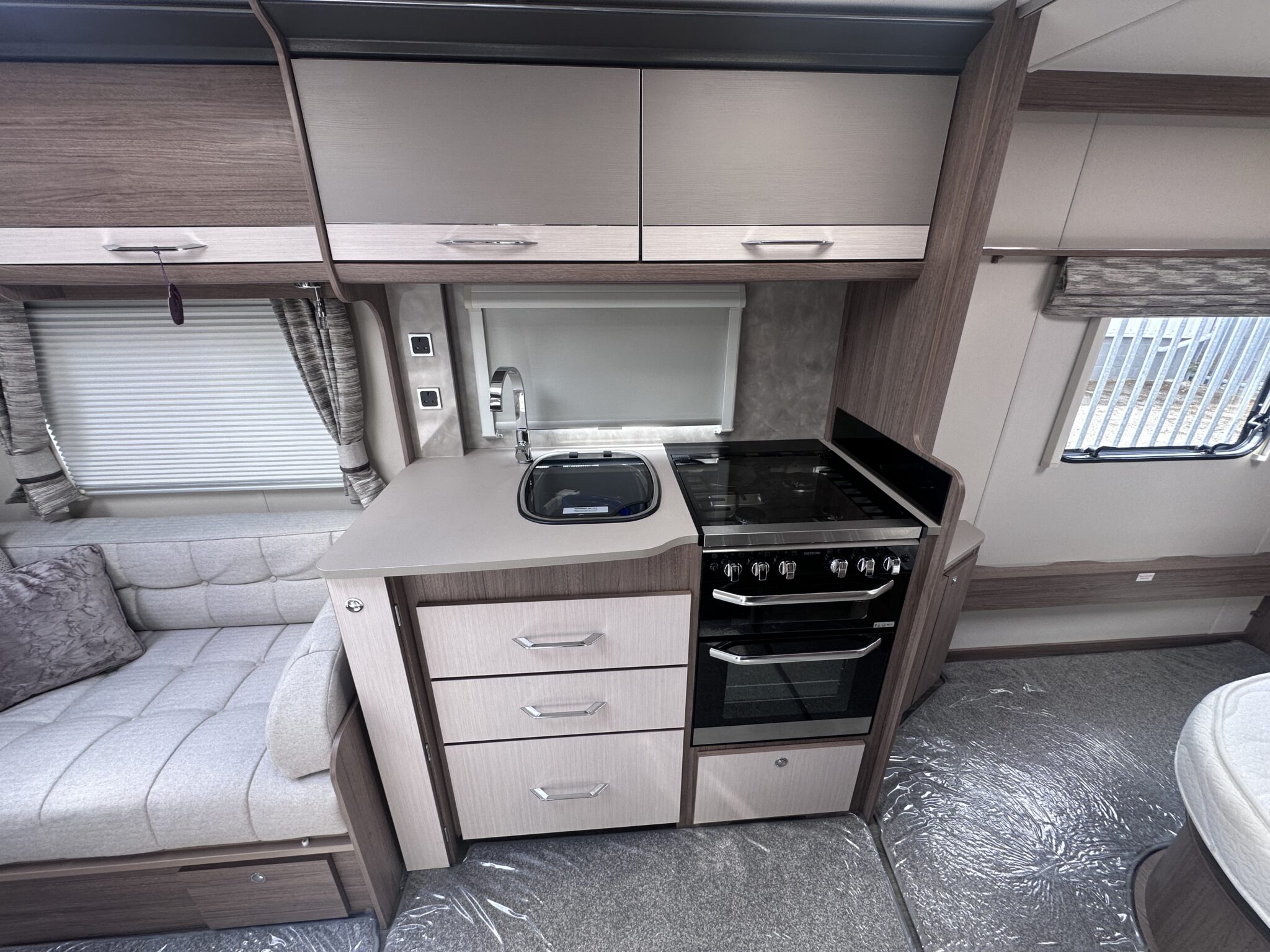 Coachman VIP 575 – 2020 Caravan - Image 26
