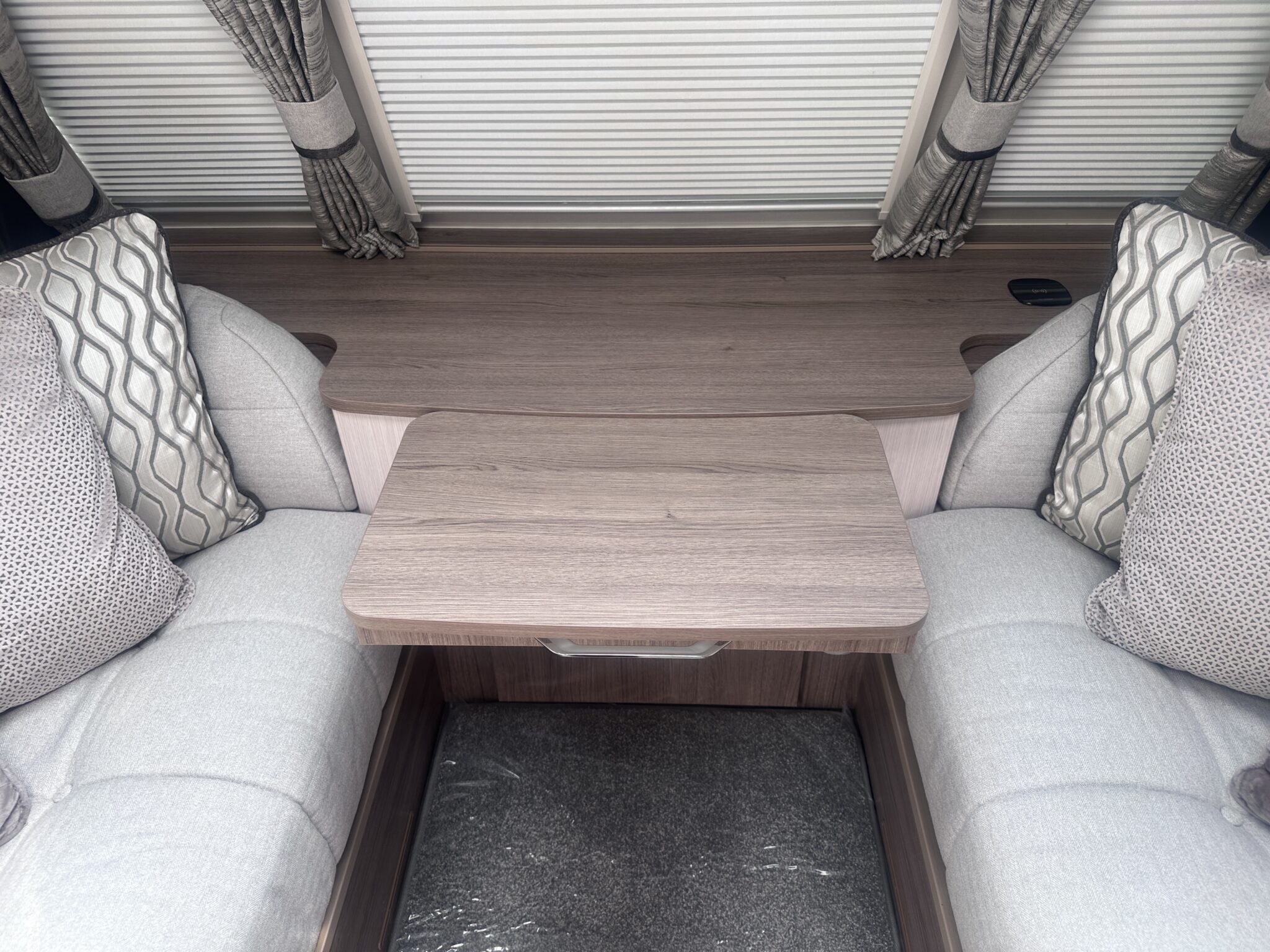 Coachman VIP 575 – 2020 Caravan - Image 38