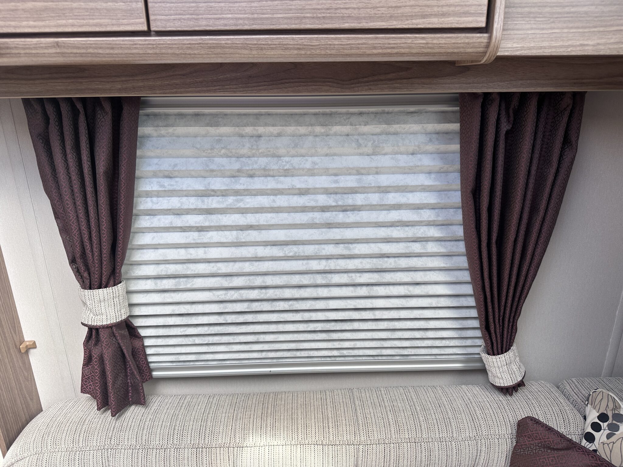 2018 Coachman Pastiche 575/4. - Image 32