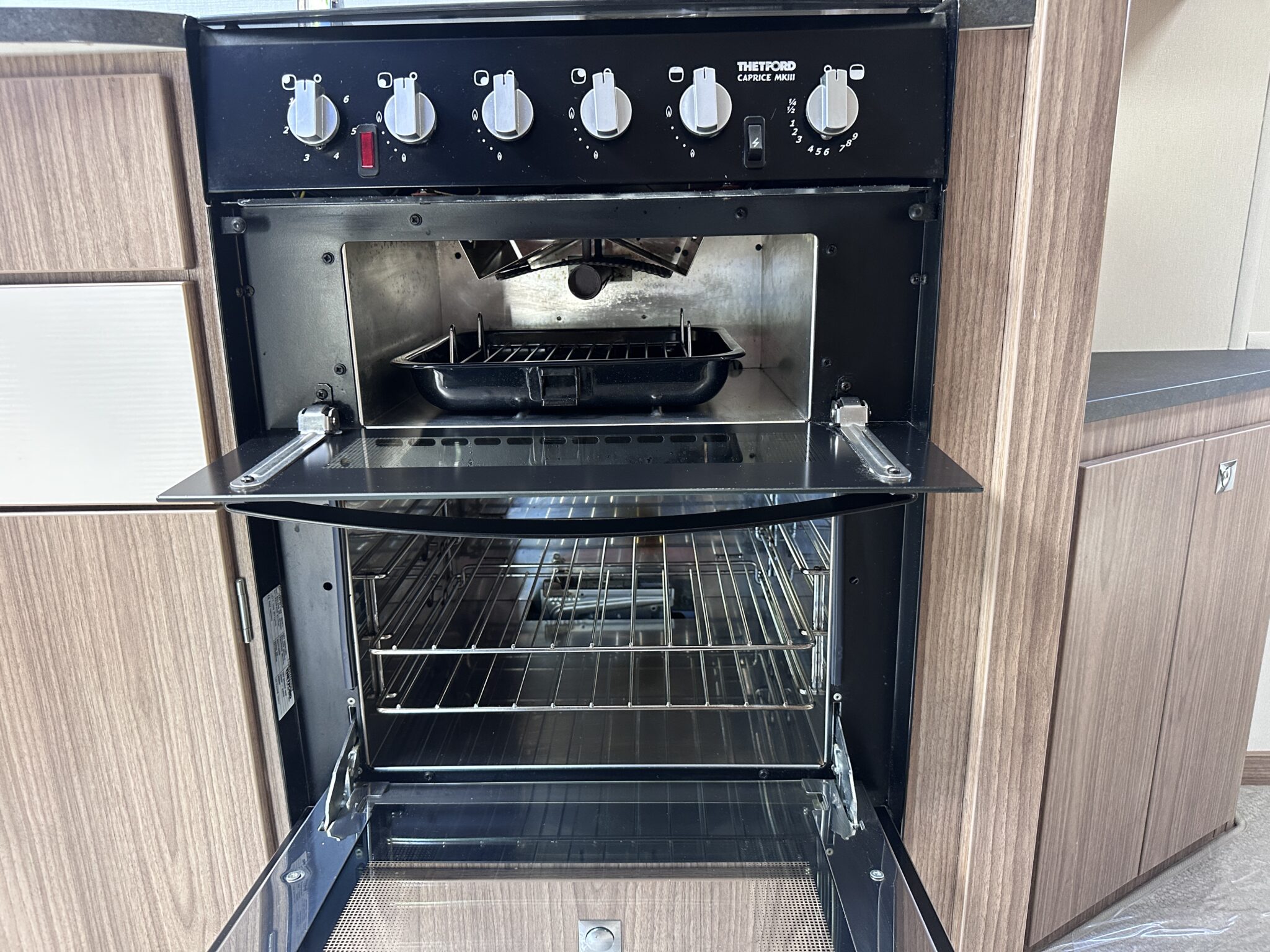 2018 Coachman Pastiche 575/4. - Image 62