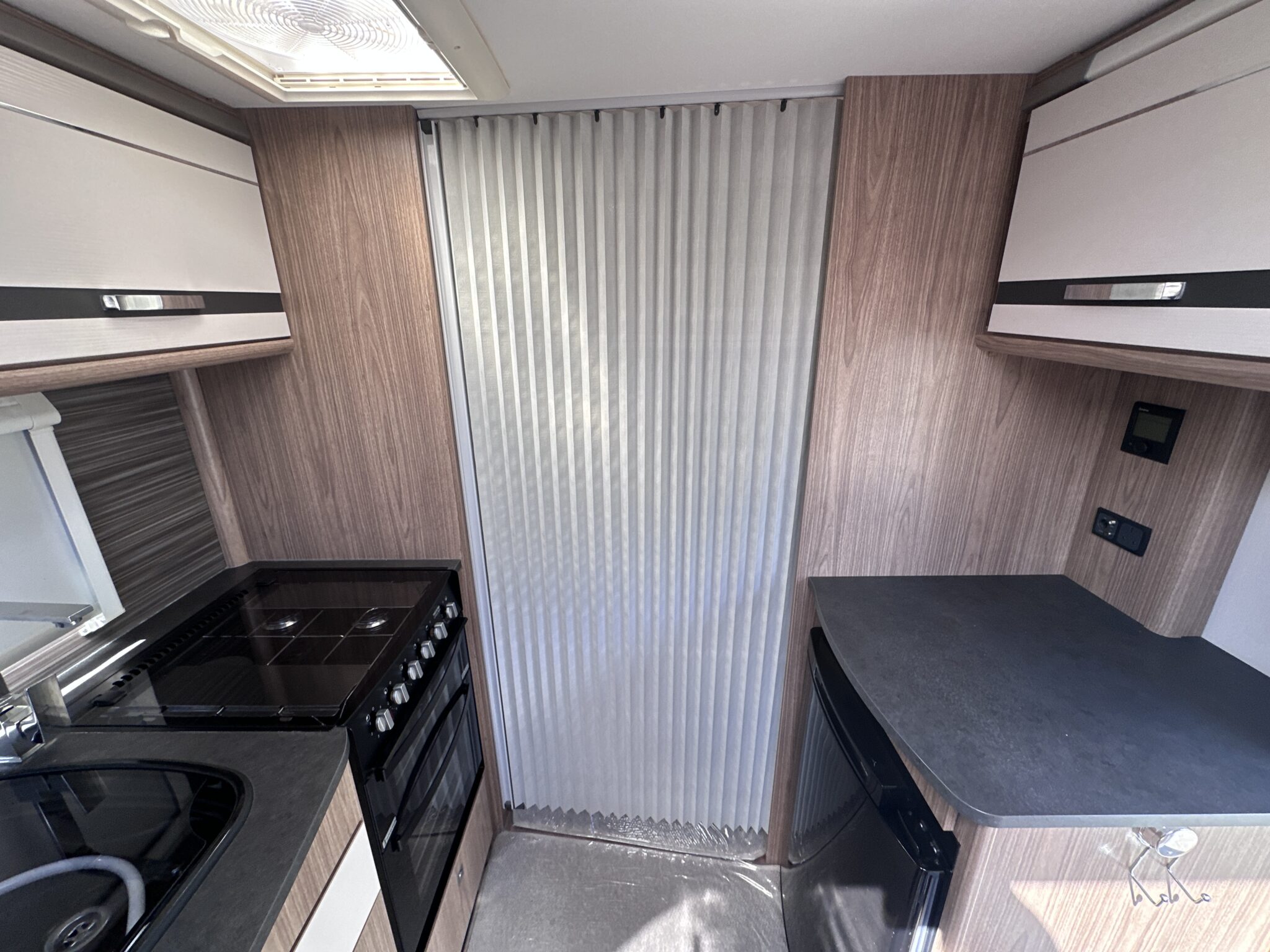 2018 Coachman Pastiche 575/4. - Image 86