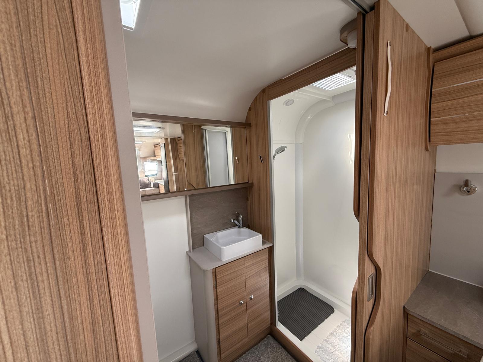 Bailey Pegasus Grande GT75 Bologna – Caravan - Image 7